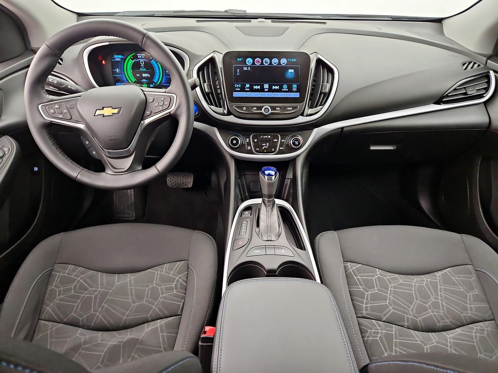Thumbnail: 2017 Chevrolet Volt - 9