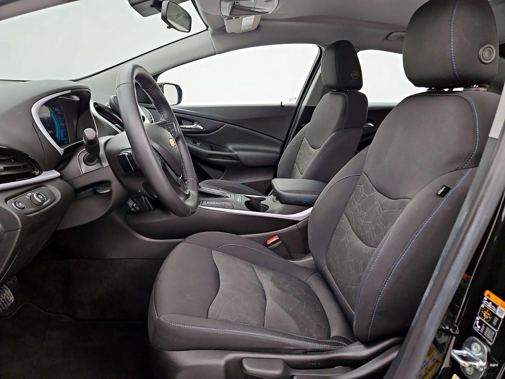 Thumbnail: 2017 Chevrolet Volt - 11