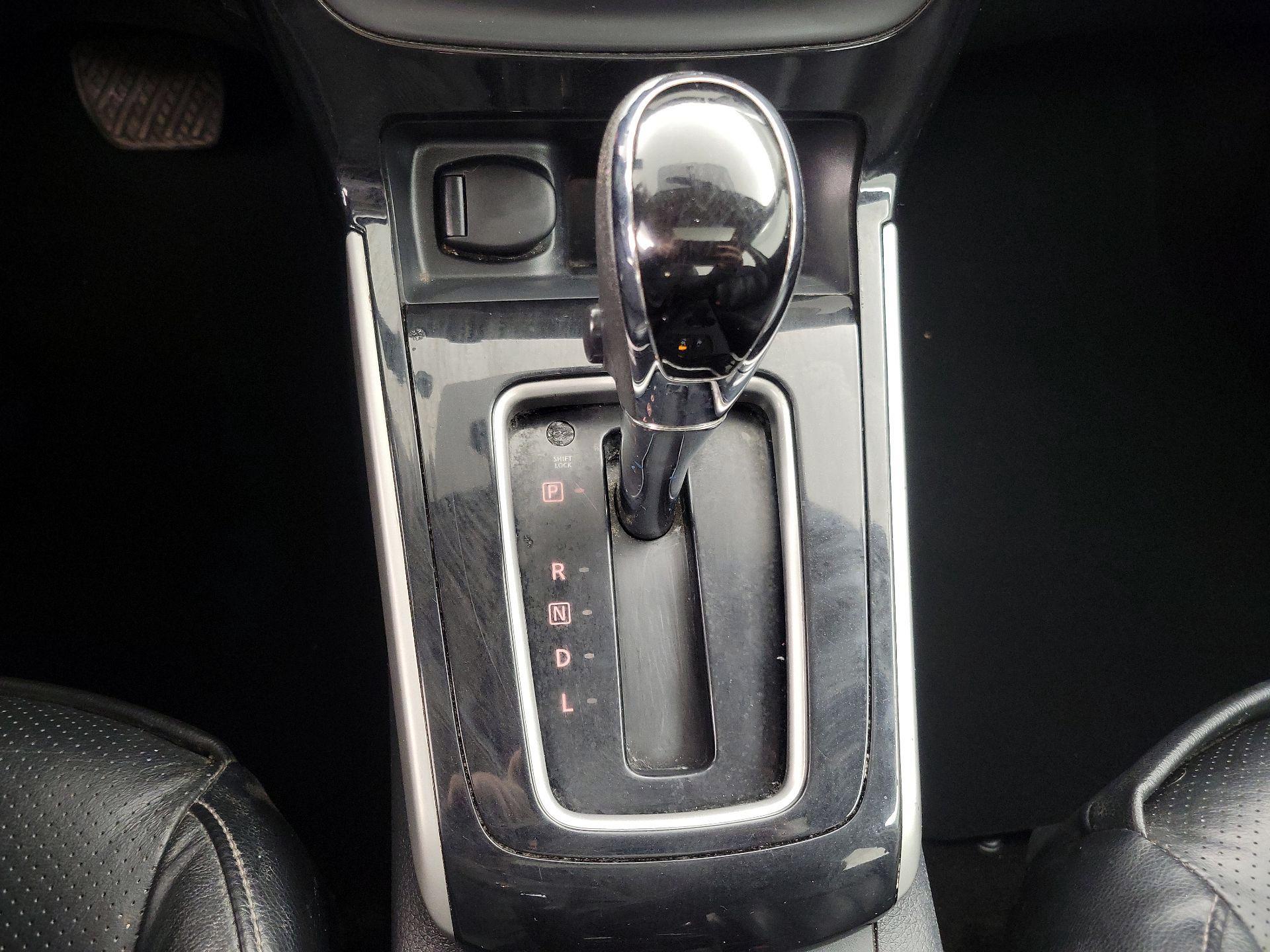 Thumbnail: 2017 Nissan Sentra - 18