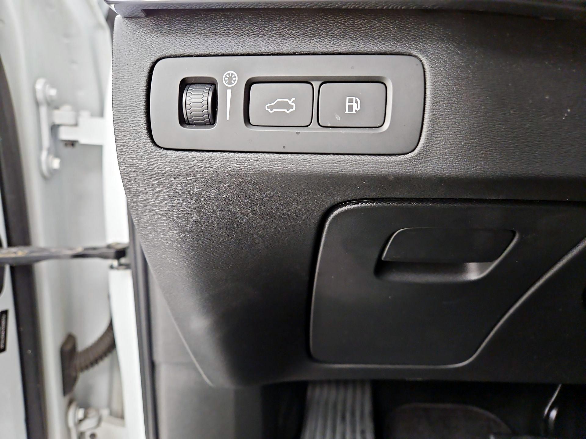 Thumbnail: 2021 Volvo XC90 - 13