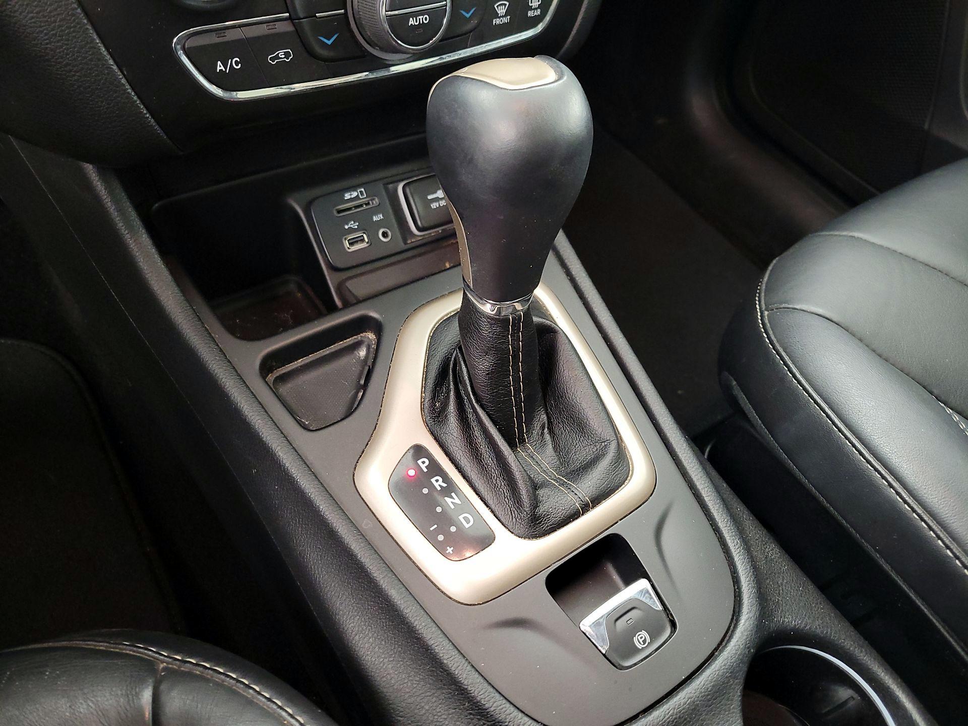 Thumbnail: 2014 Jeep Cherokee - 18