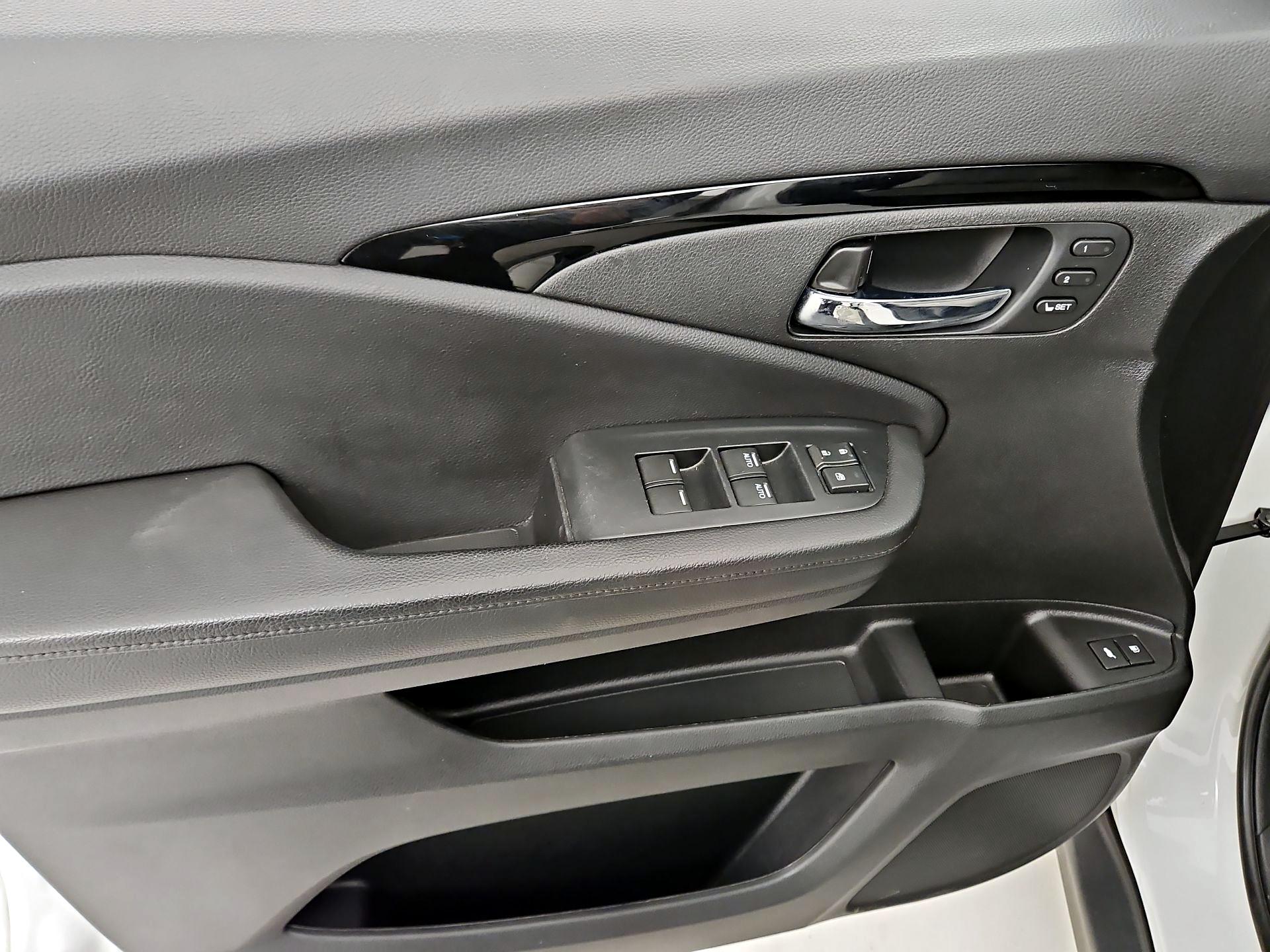 Thumbnail: 2021 Honda Passport - 12