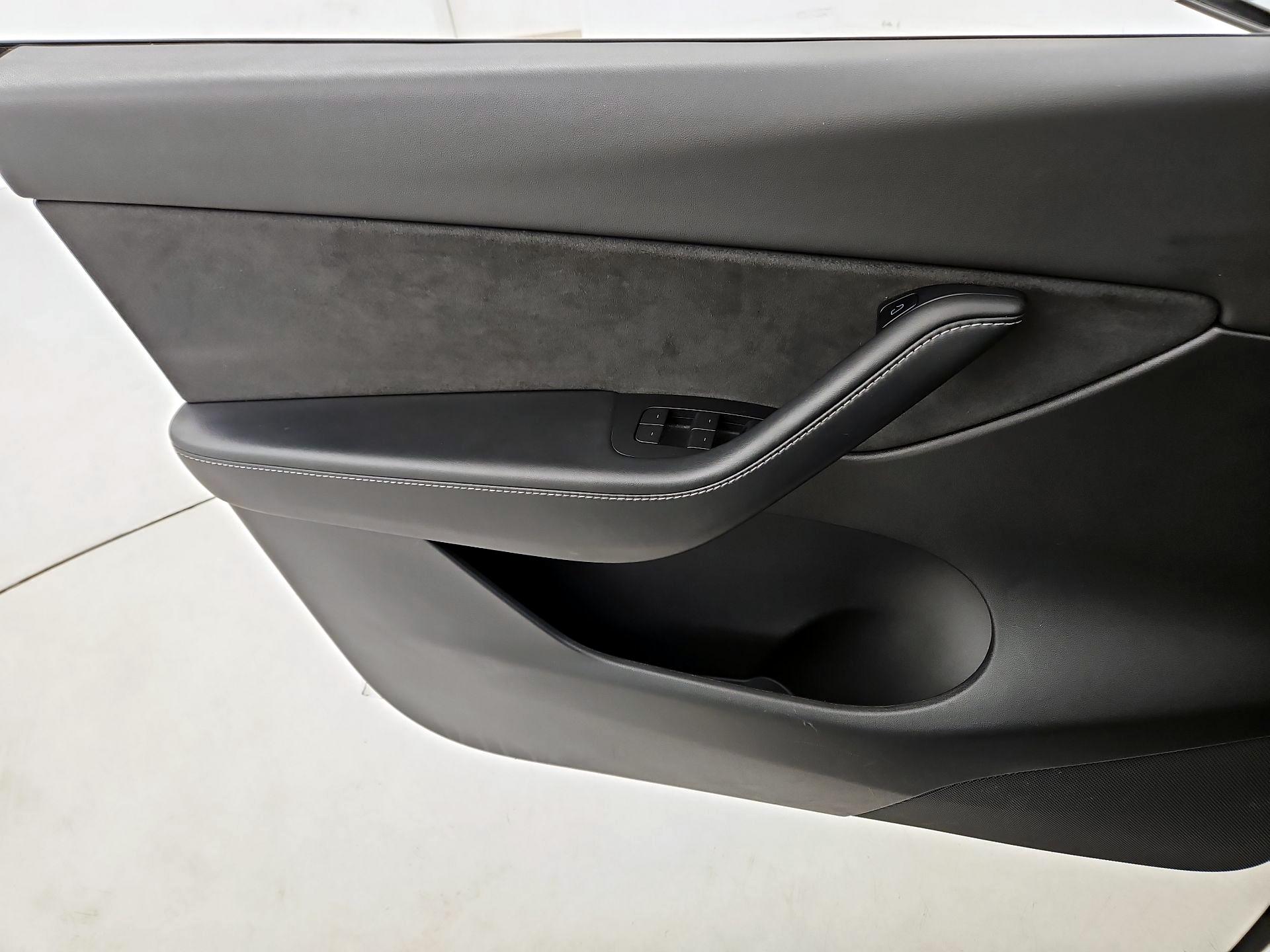 Thumbnail: 2022 Tesla Model Y - 12