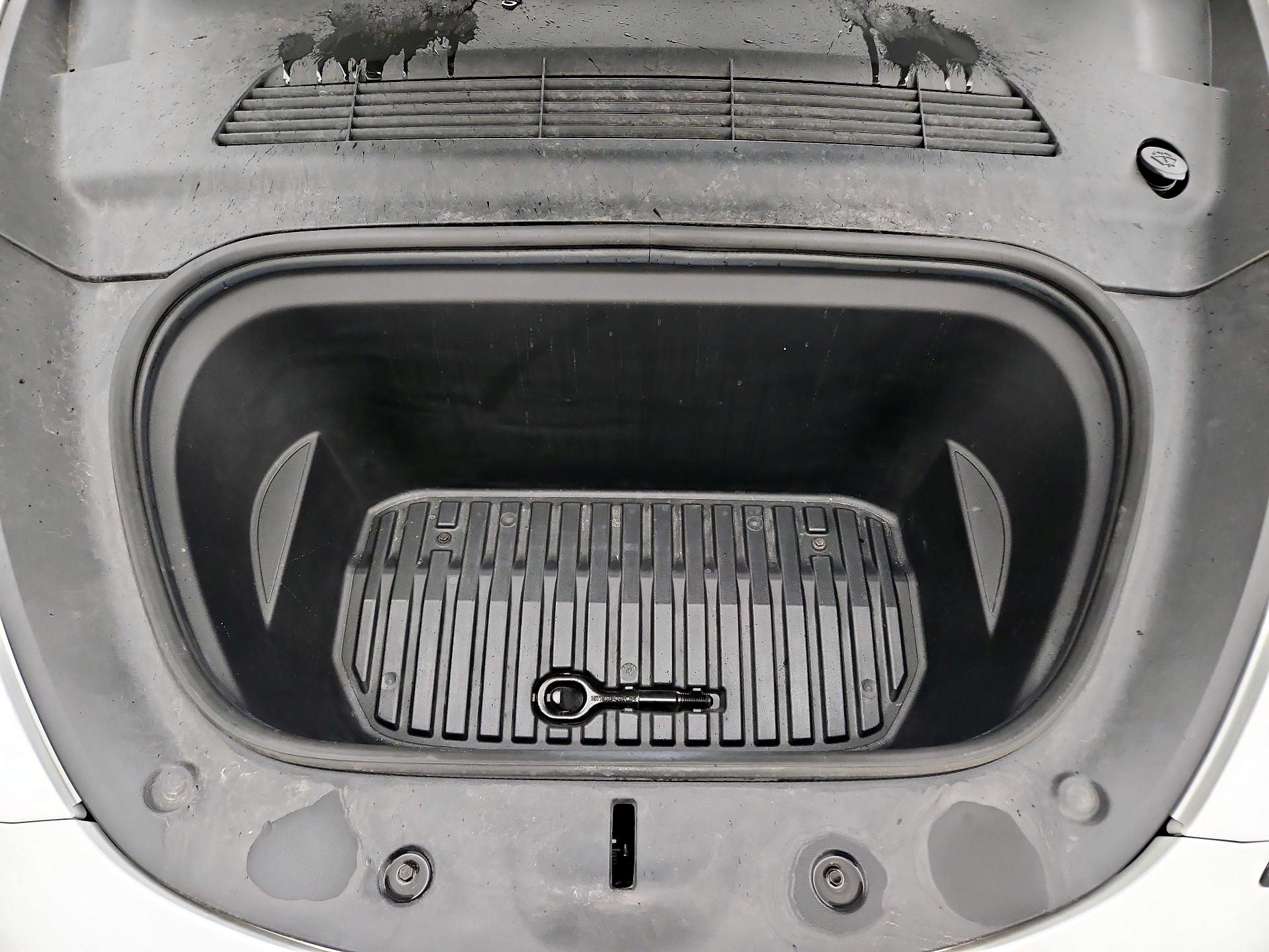 Thumbnail: 2022 Tesla Model Y - 20