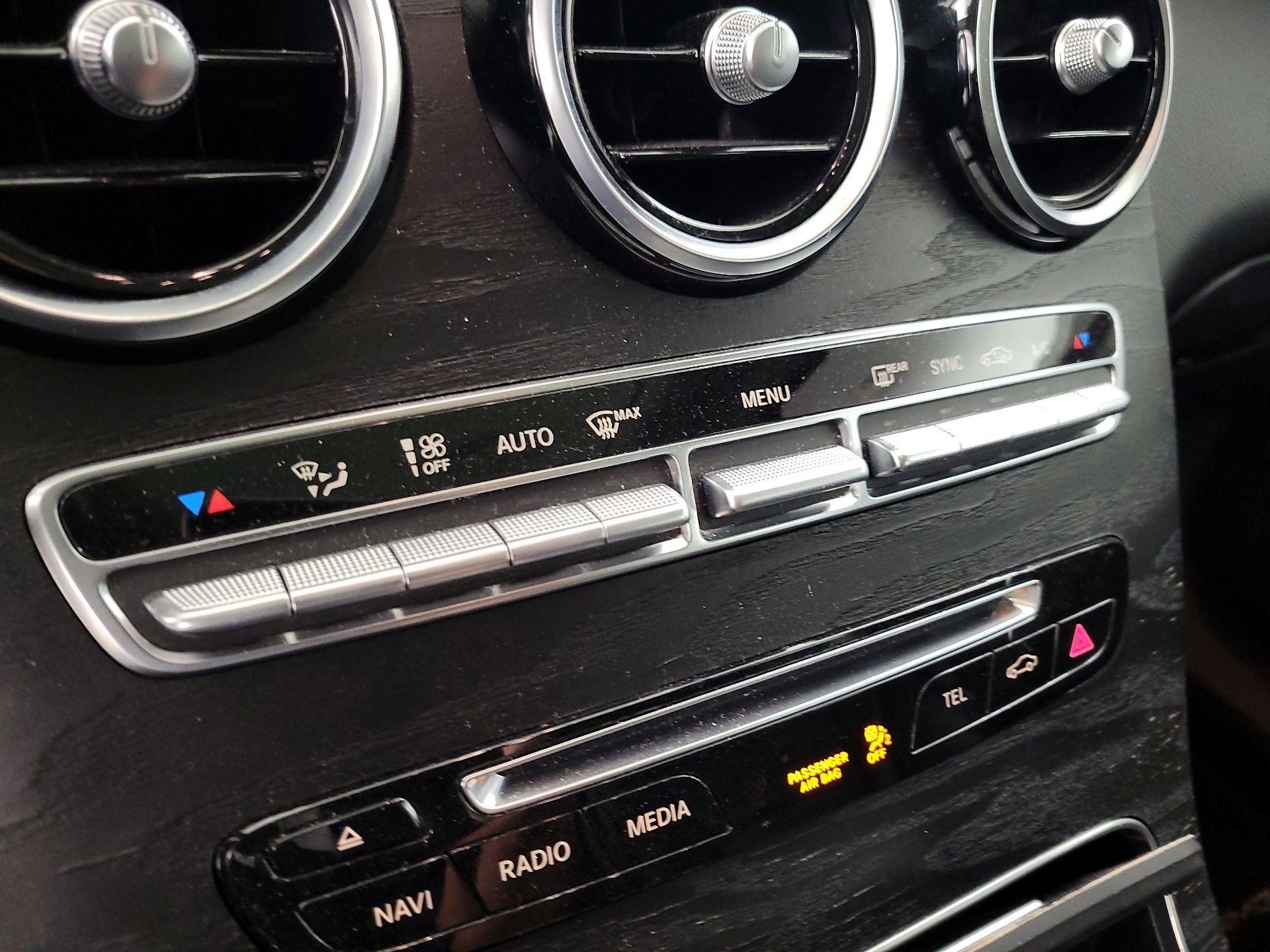 Thumbnail: 2019 Mercedes-Benz GLC - 16