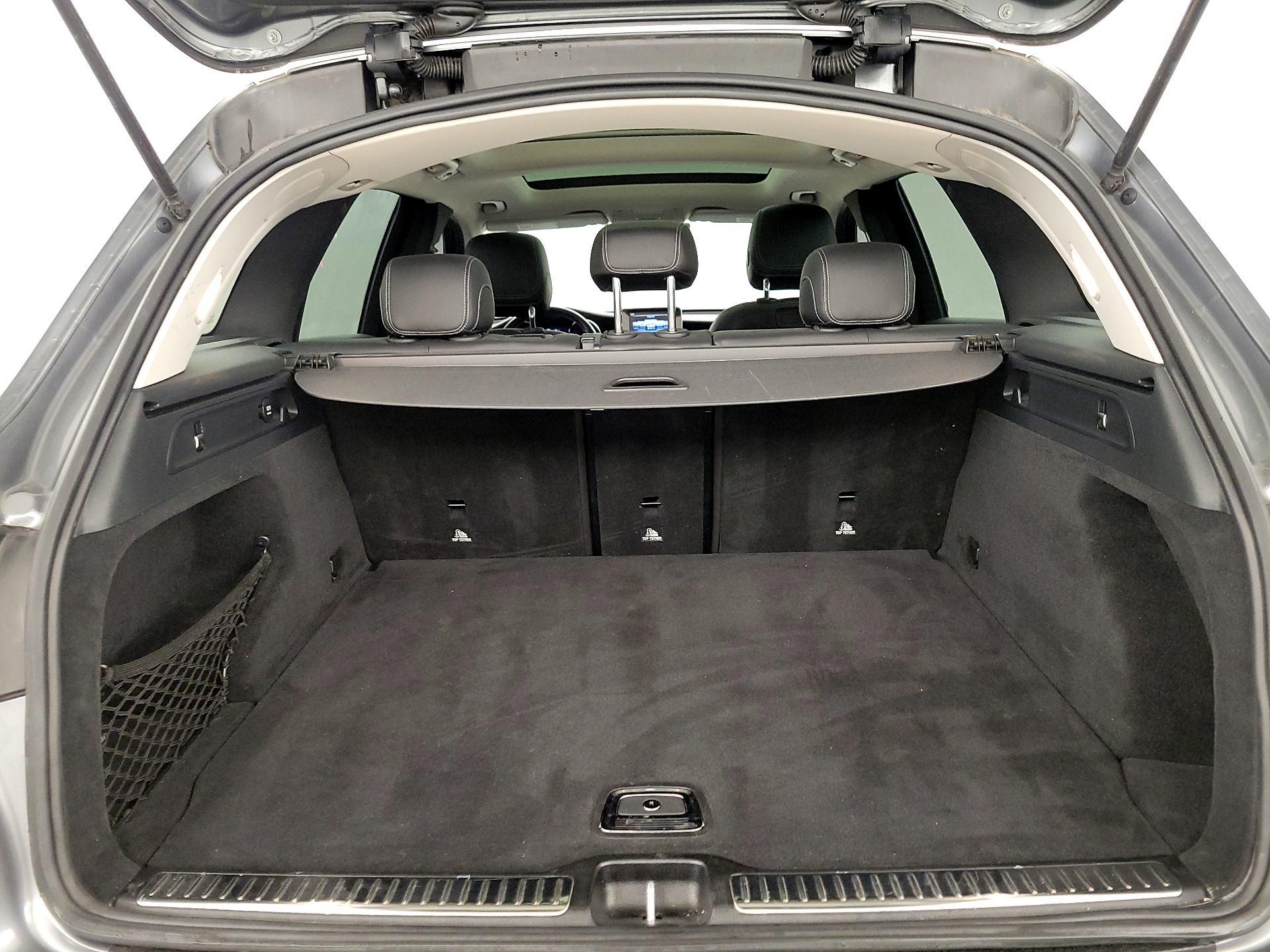 Thumbnail: 2019 Mercedes-Benz GLC - 20