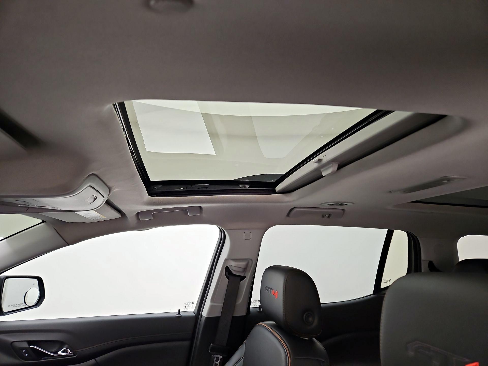 Thumbnail: 2022 GMC Acadia - 19