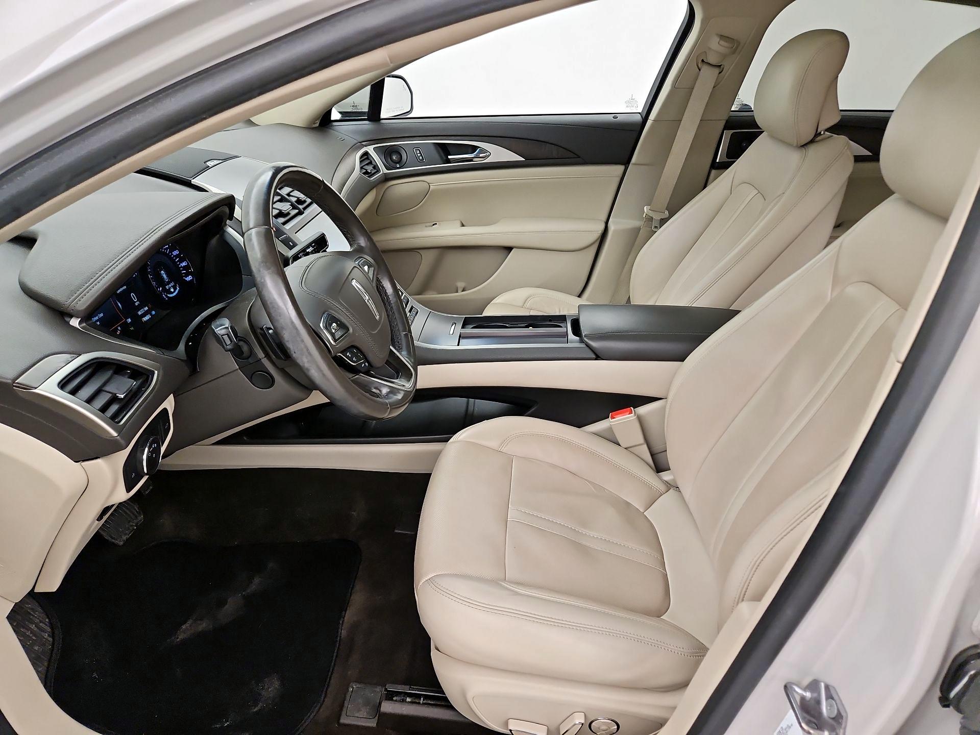 Thumbnail: 2019 Lincoln MKZ - 11