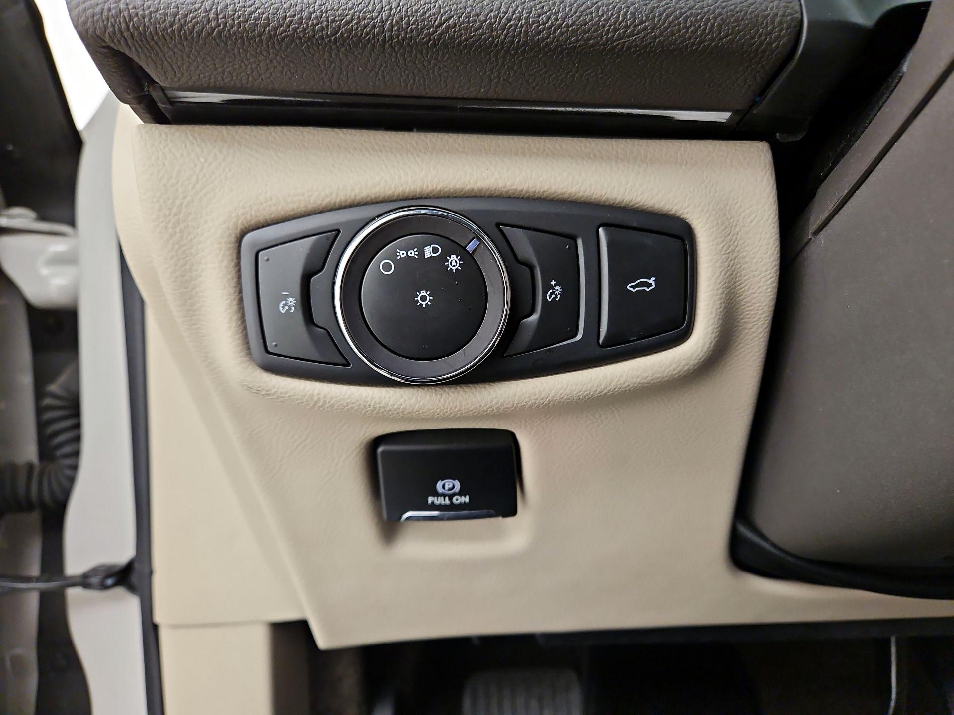 Thumbnail: 2019 Lincoln MKZ - 13