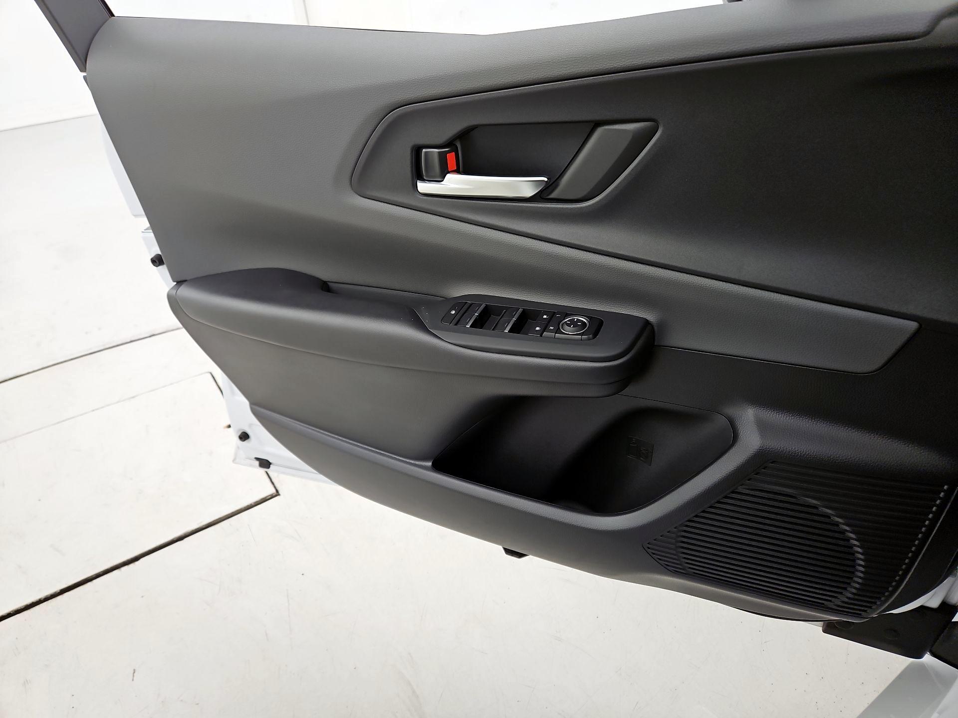 Thumbnail: 2024 Toyota Prius - 12