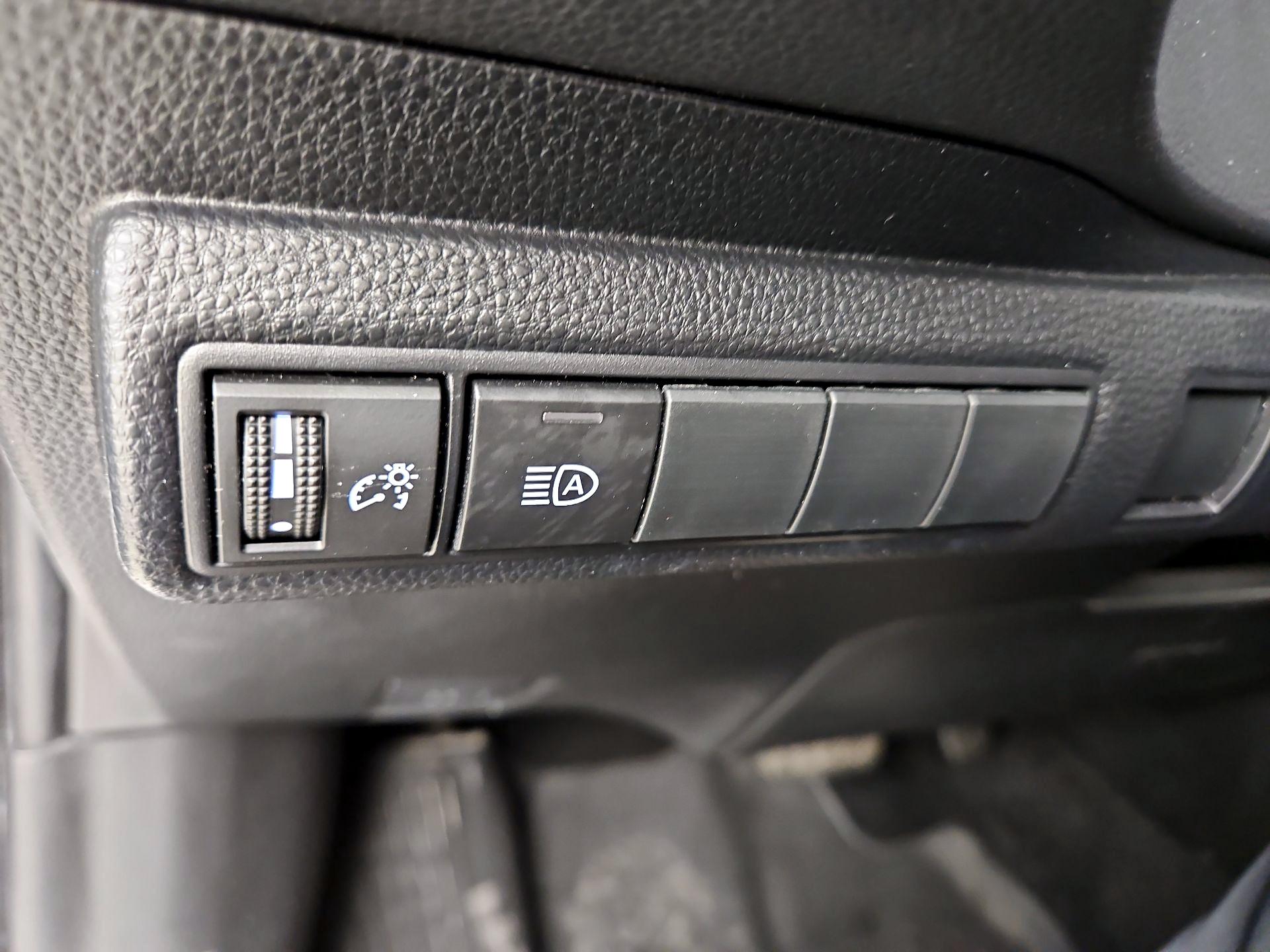 Thumbnail: 2022 Toyota Corolla - 13