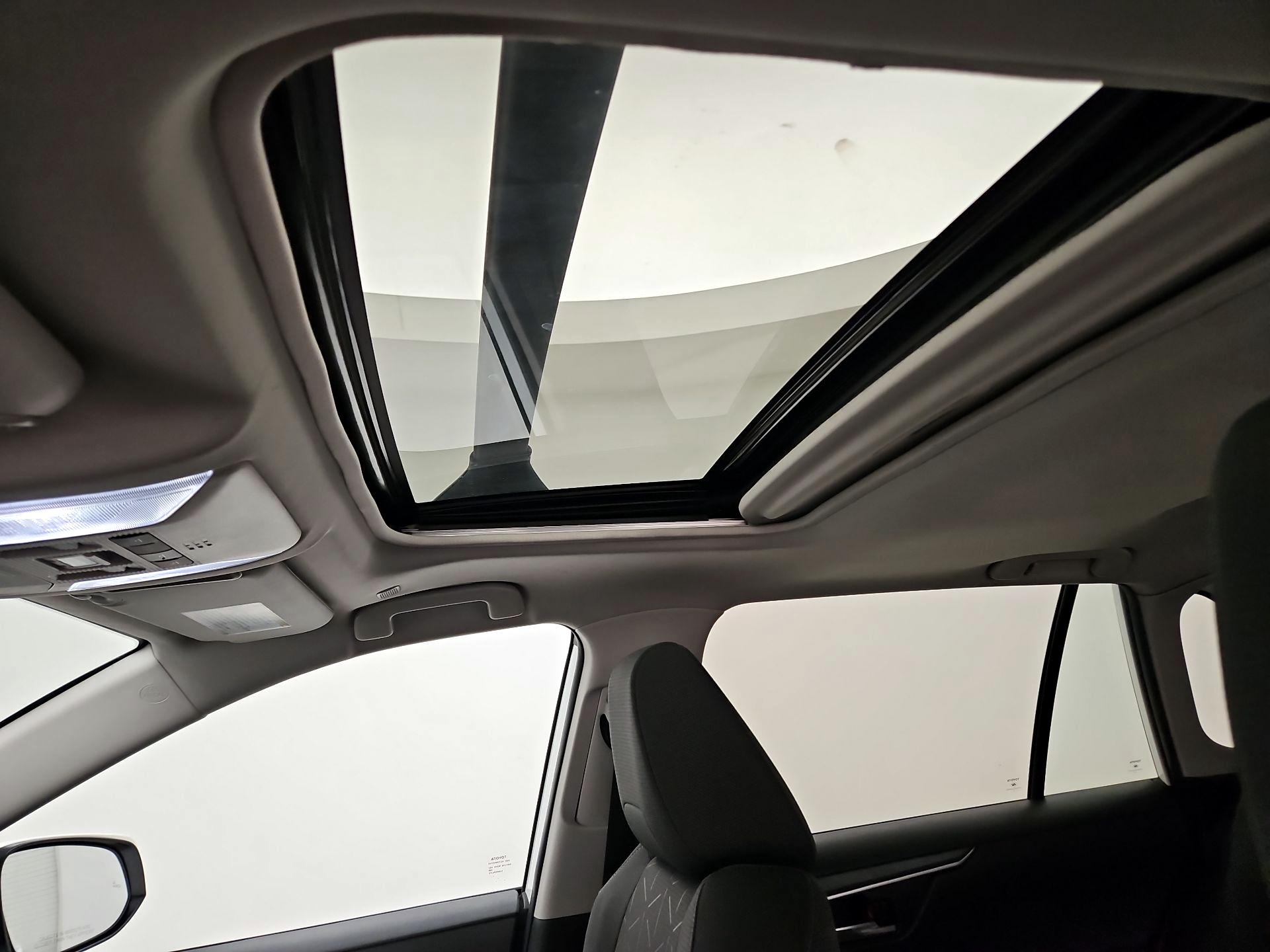 Thumbnail: 2024 Toyota RAV4 - 19