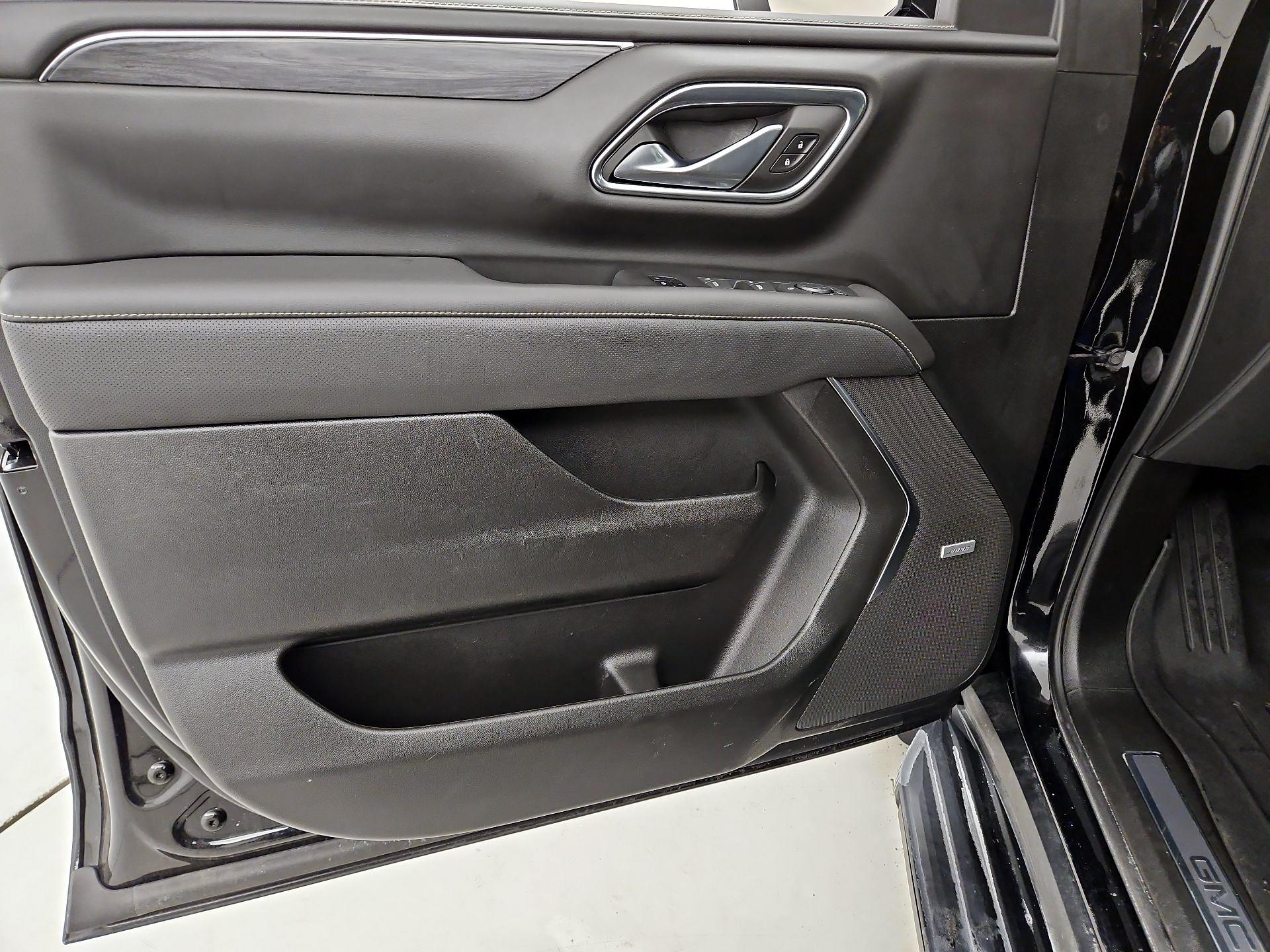 Thumbnail: 2023 GMC Yukon - 12