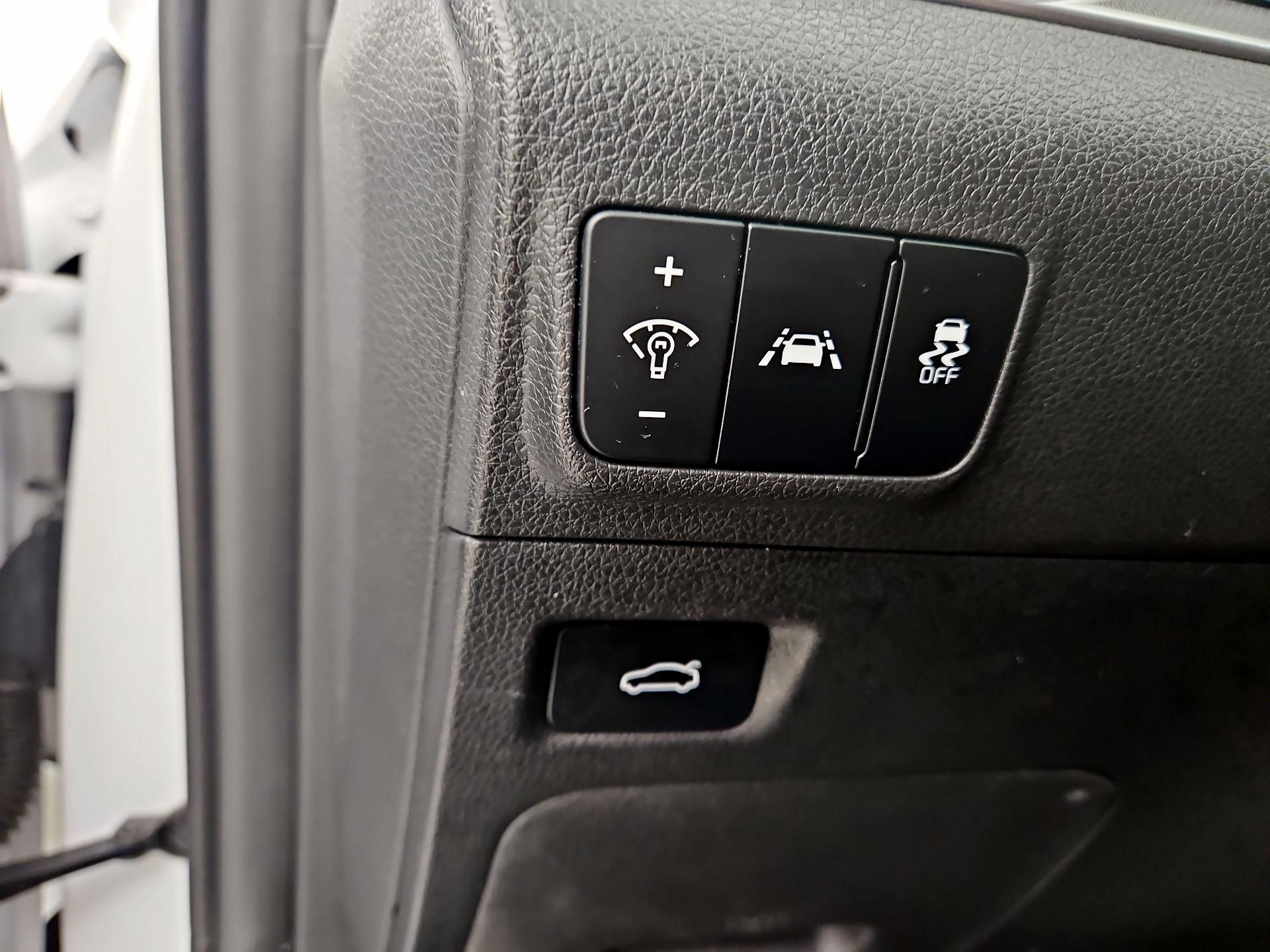 Thumbnail: 2022 Kia K5 - 13