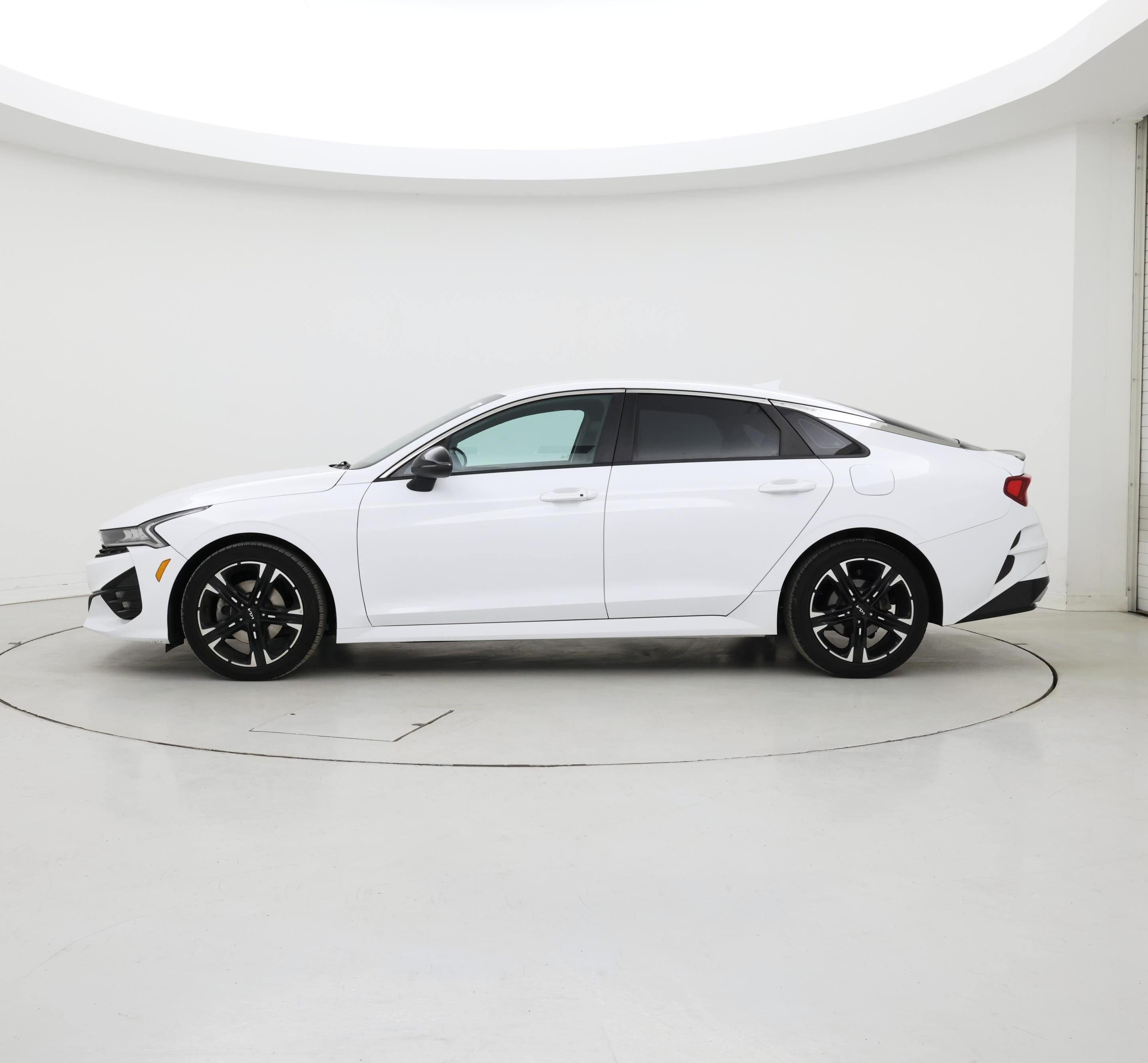 Thumbnail: 2022 Kia K5 - 3