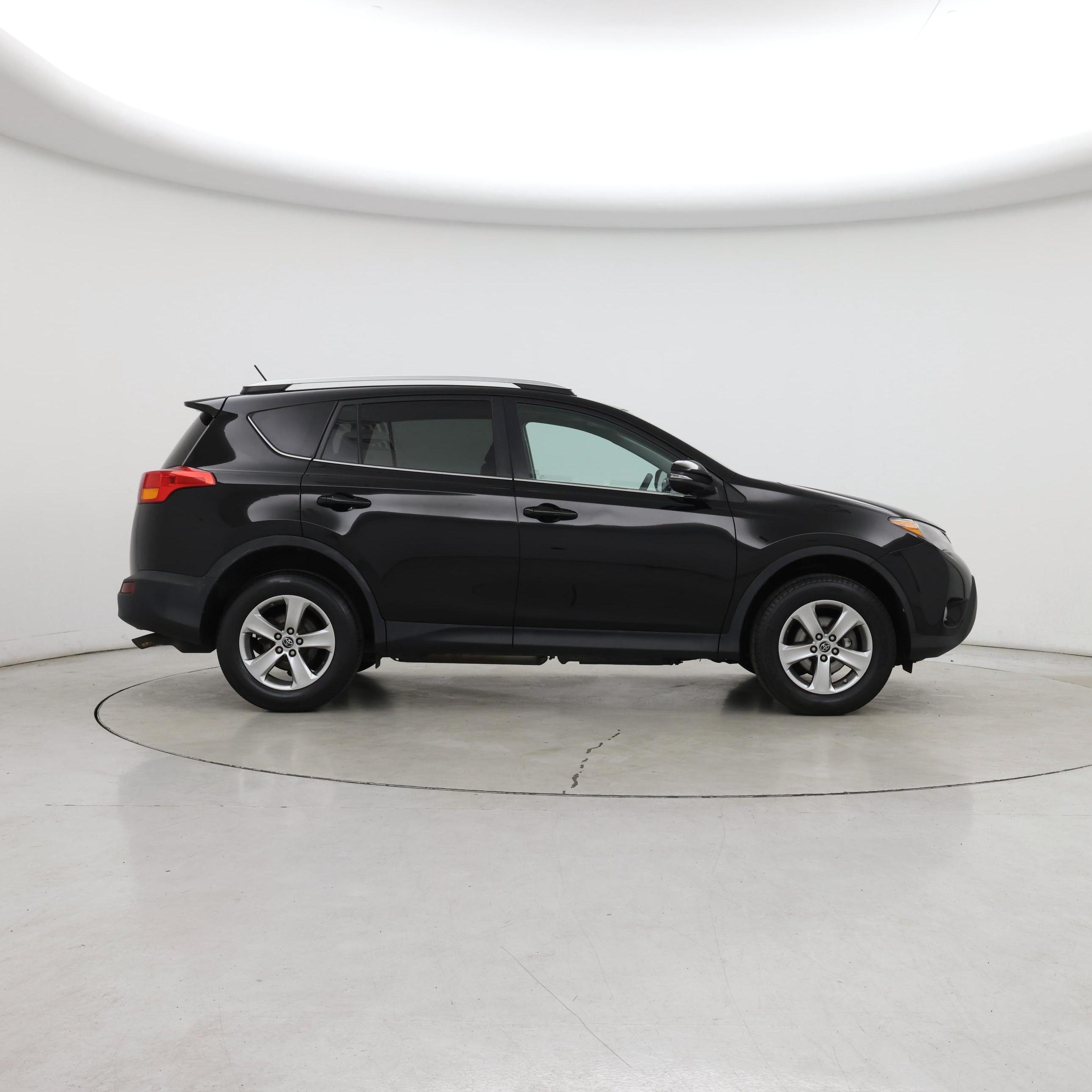 Thumbnail: 2015 Toyota RAV4 - 7