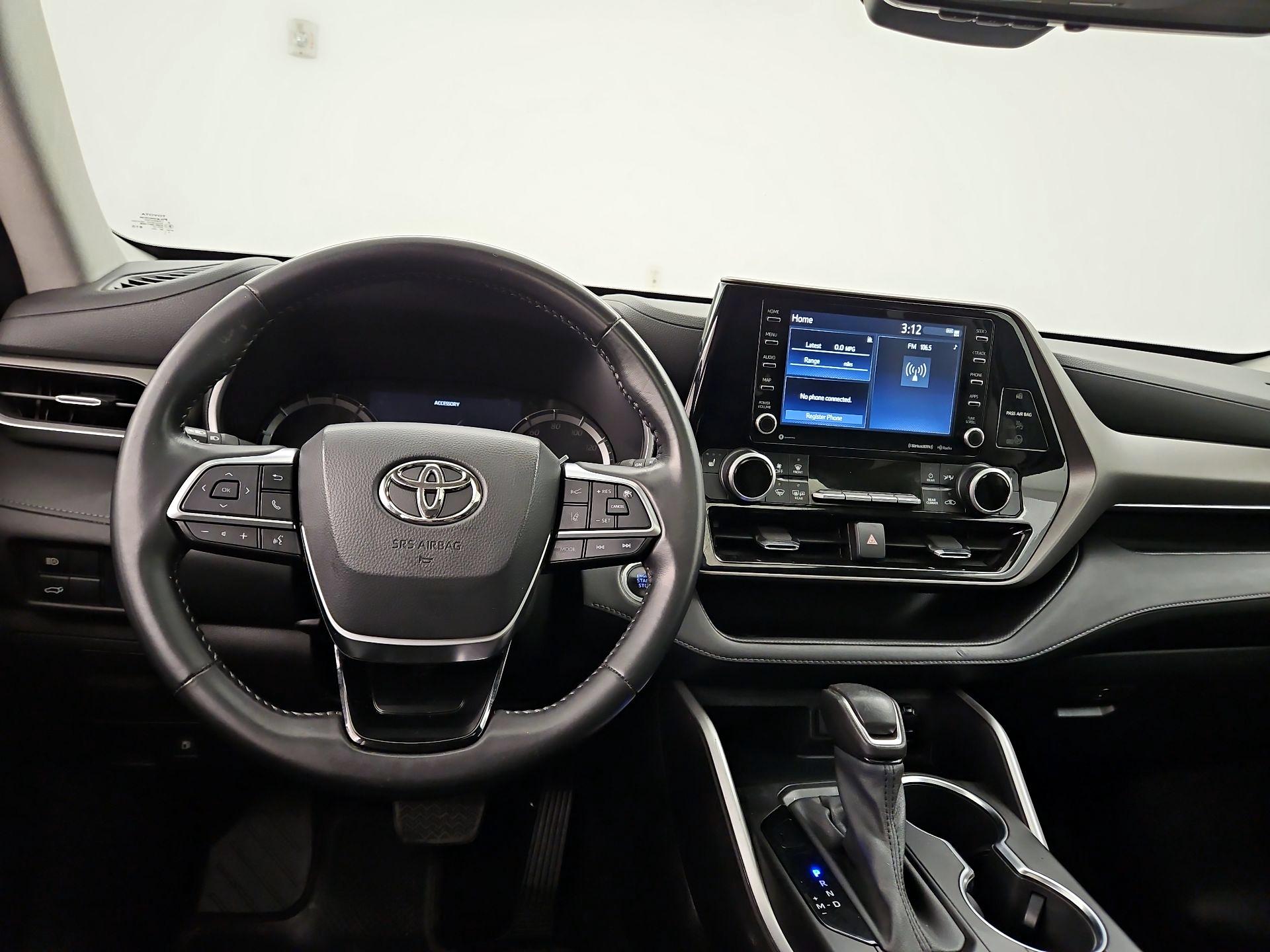 Thumbnail: 2021 Toyota Highlander - 10