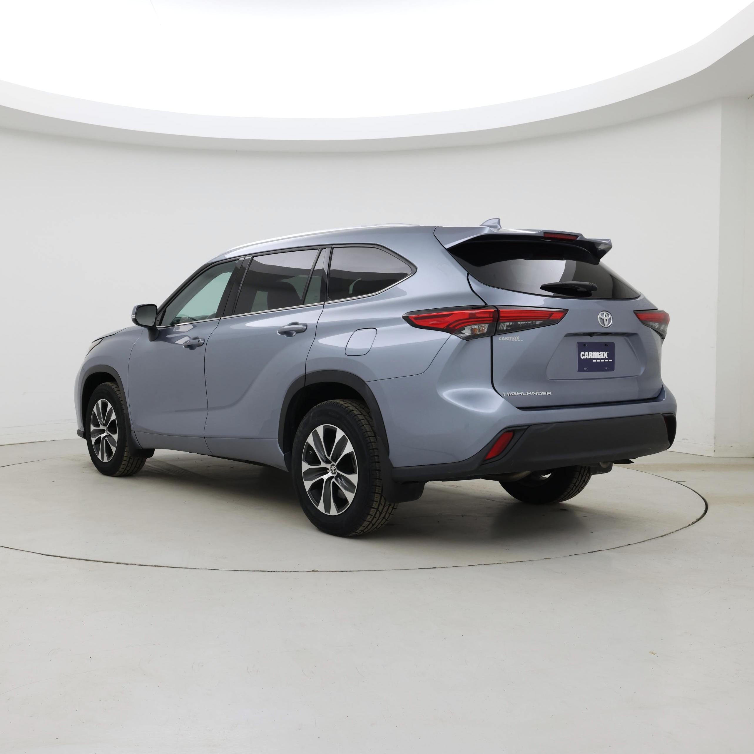 Thumbnail: 2021 Toyota Highlander - 2