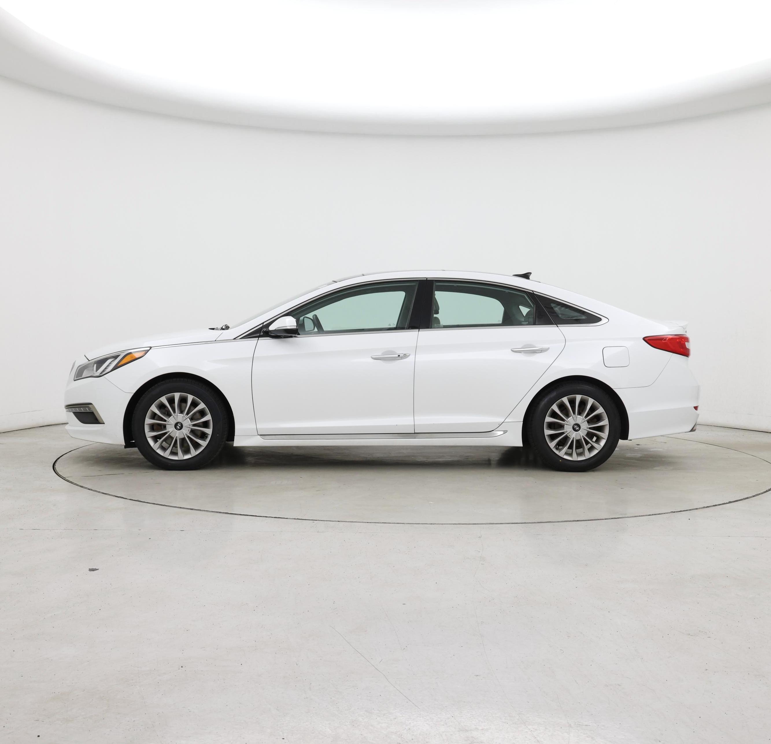 Thumbnail: 2015 Hyundai Sonata - 3