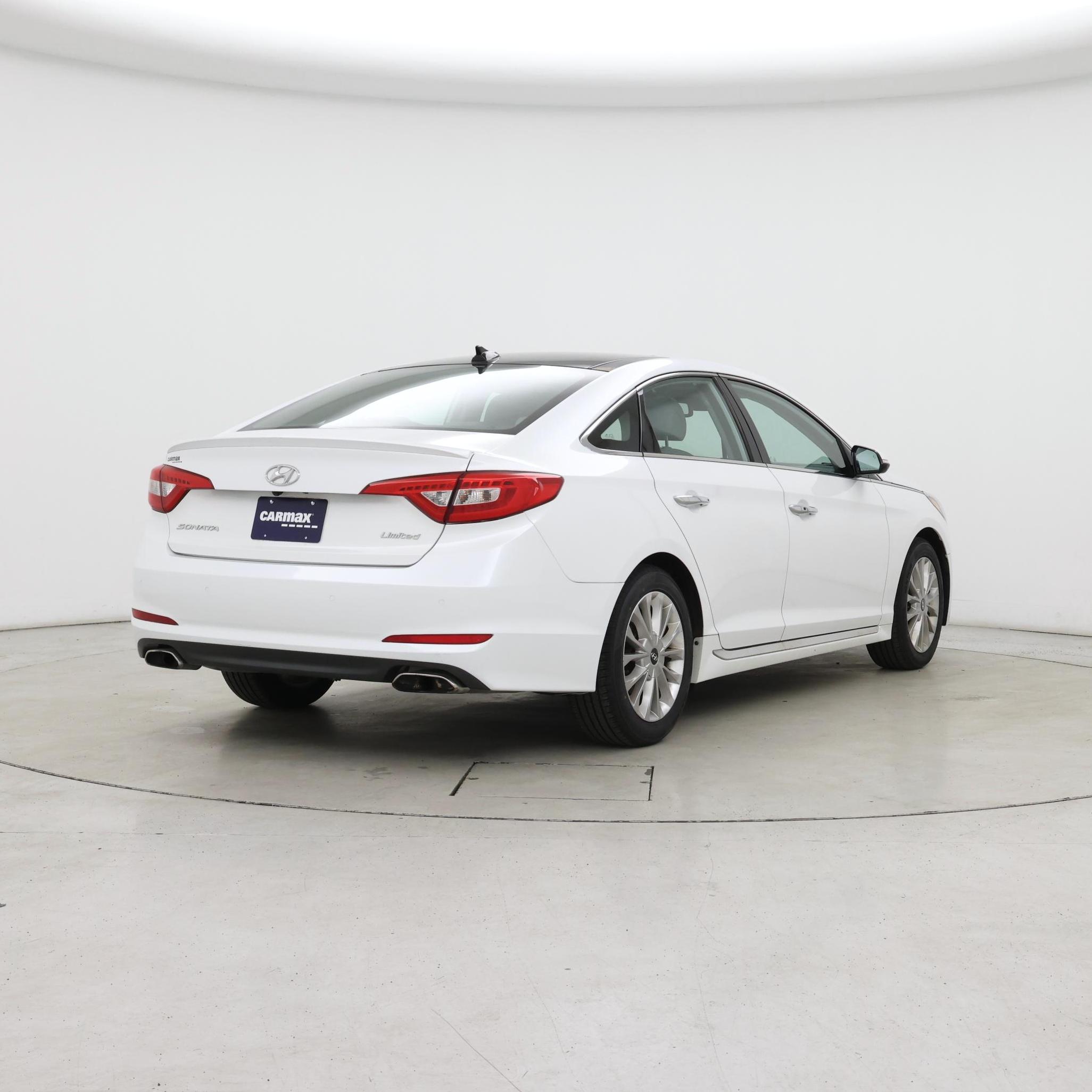 Thumbnail: 2015 Hyundai Sonata - 8
