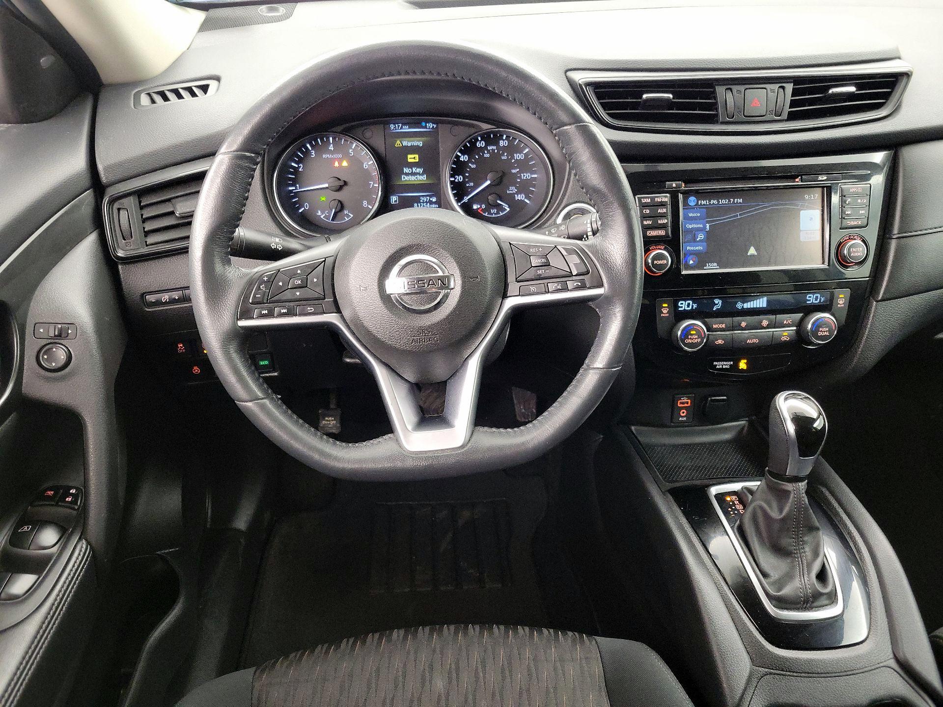 Thumbnail: 2017 Nissan Rogue - 10