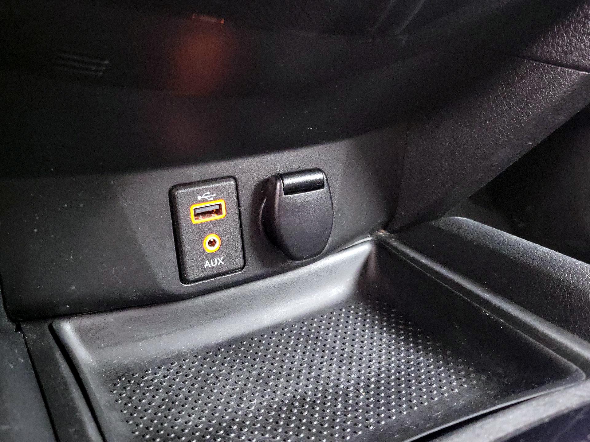 Thumbnail: 2017 Nissan Rogue - 19