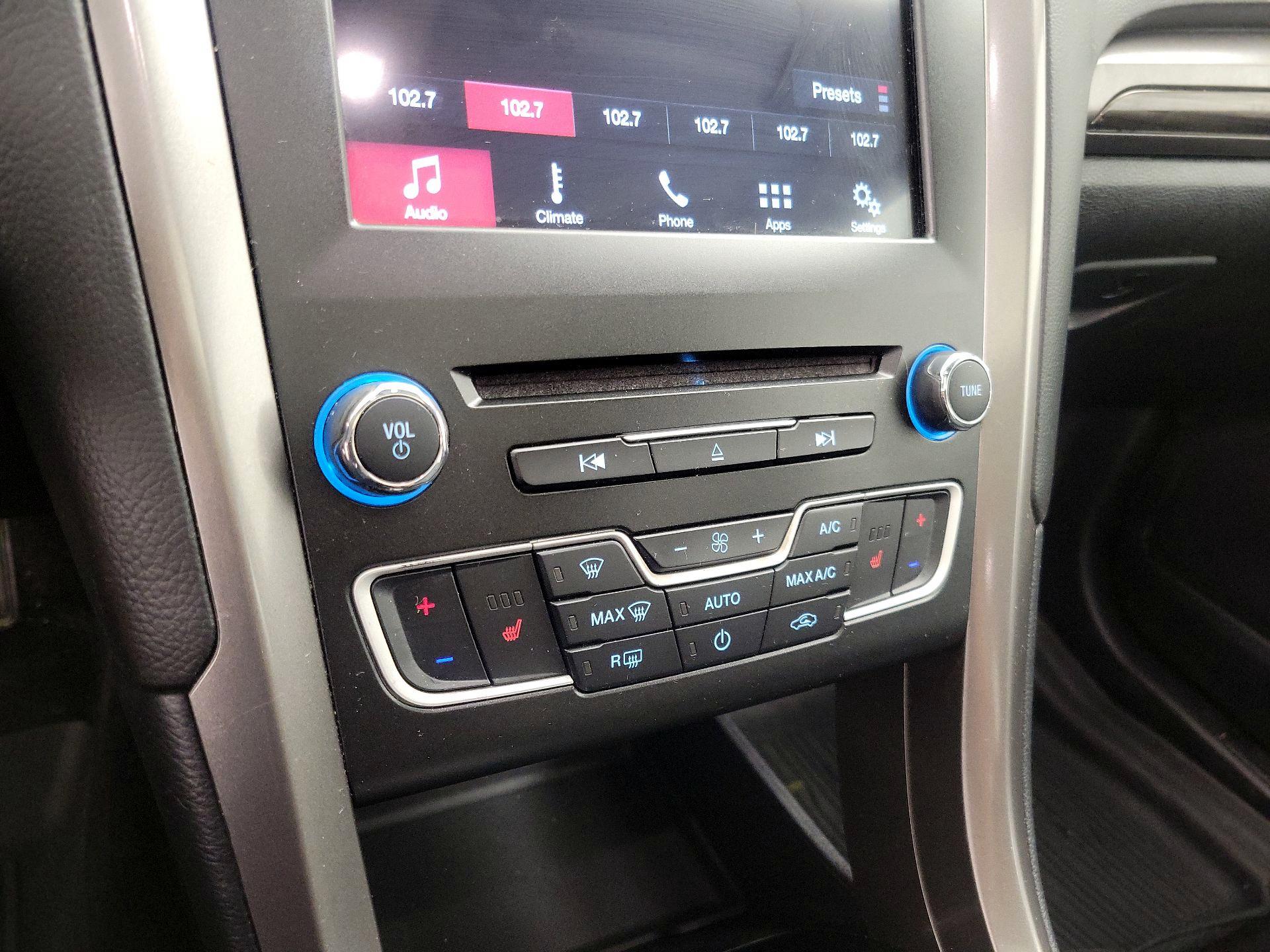 Thumbnail: 2018 Ford Fusion - 16