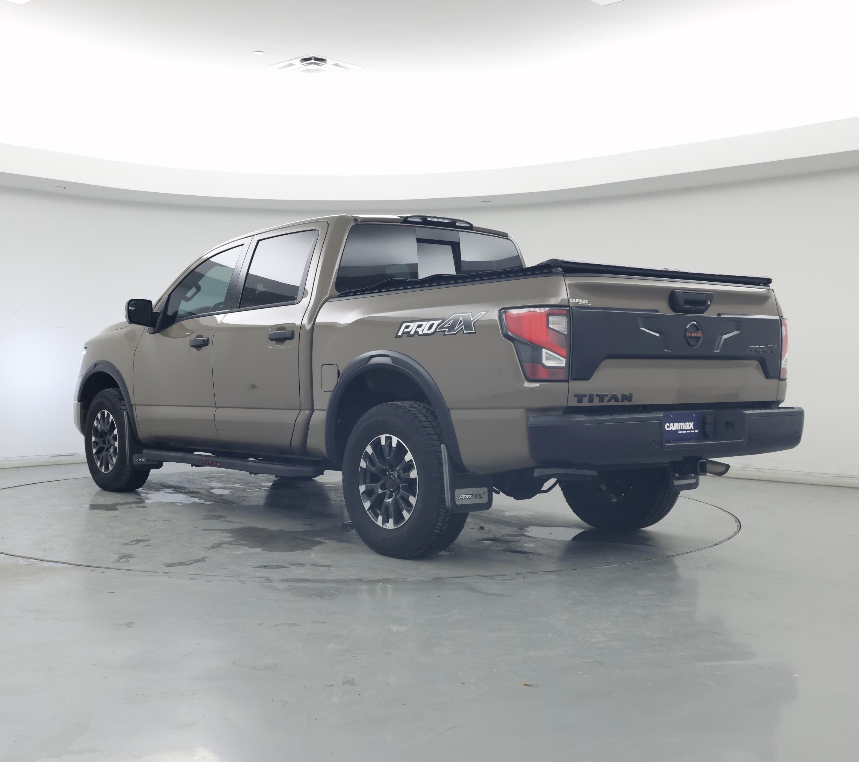 Thumbnail: 2021 Nissan Titan - 2