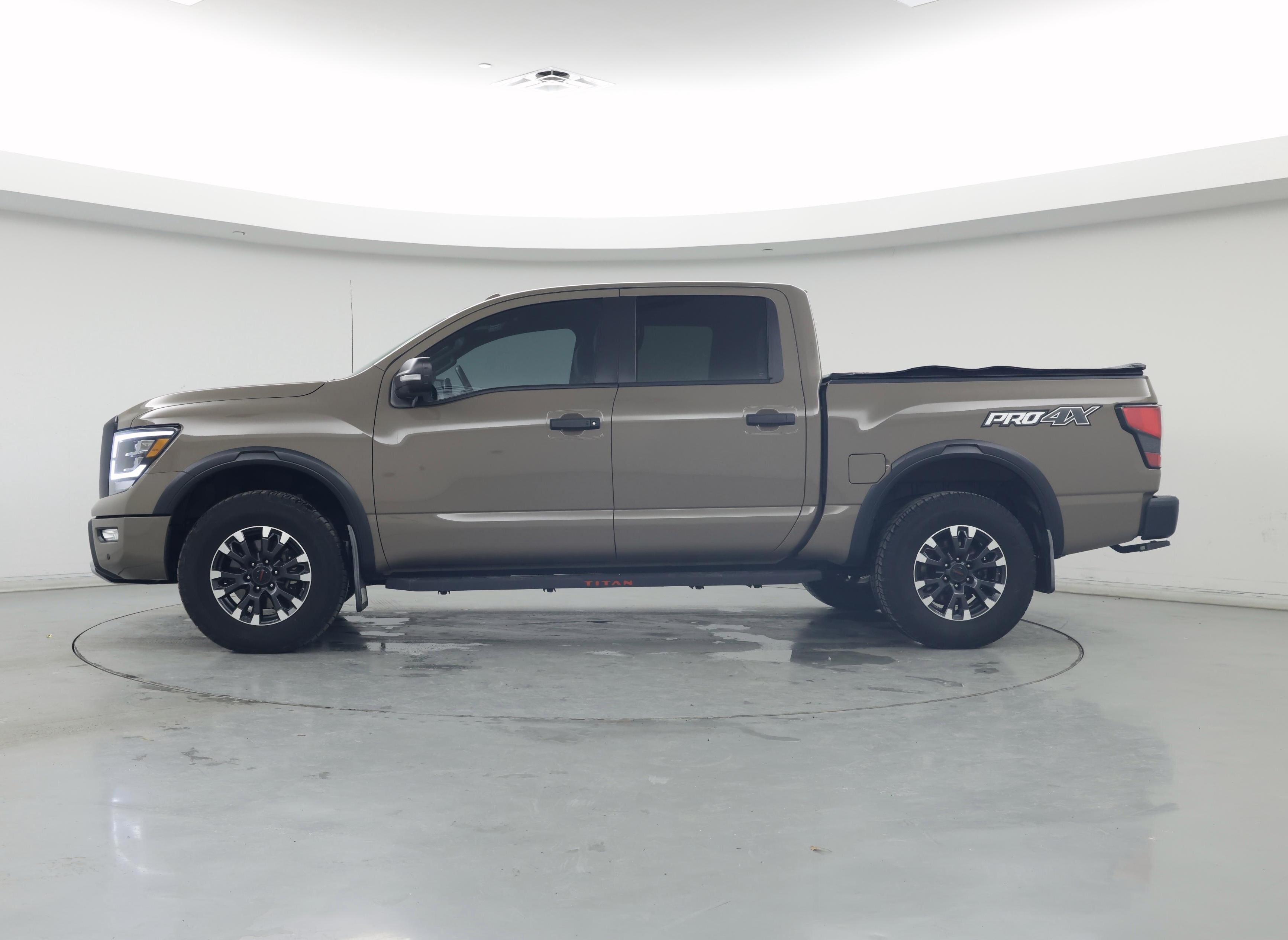 Thumbnail: 2021 Nissan Titan - 3