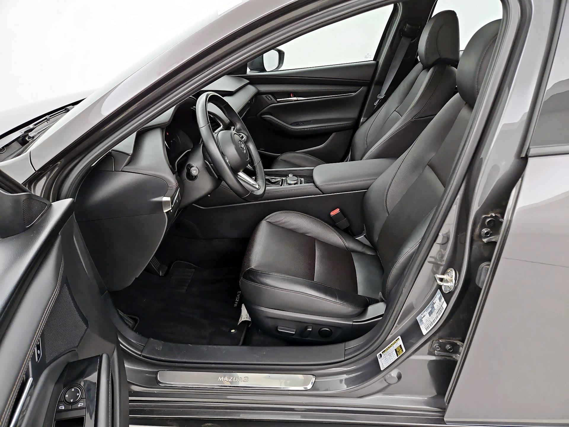 Thumbnail: 2019 Mazda Mazda3 - 11