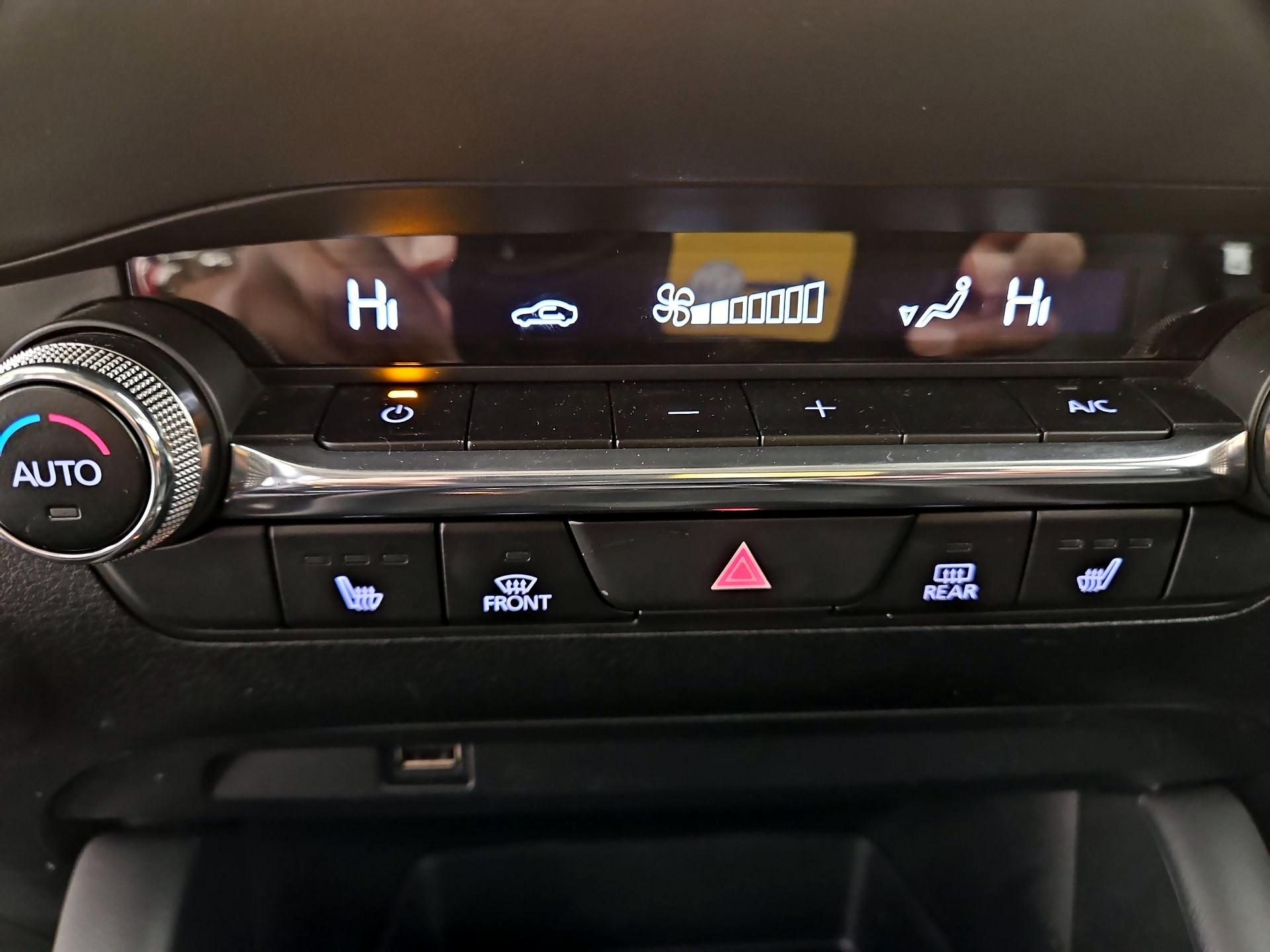 Thumbnail: 2019 Mazda Mazda3 - 17