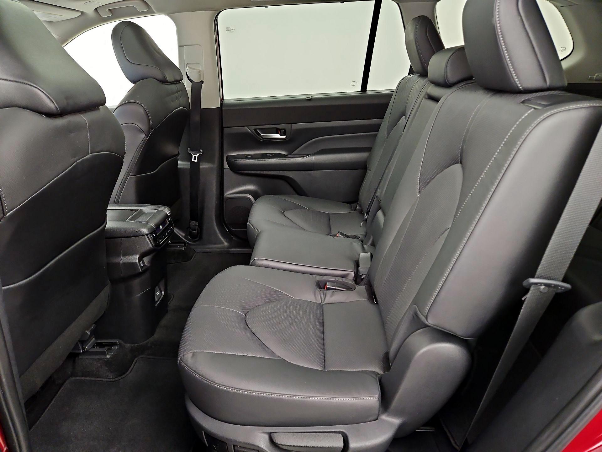 Thumbnail: 2024 Toyota Grand Highlander - 20