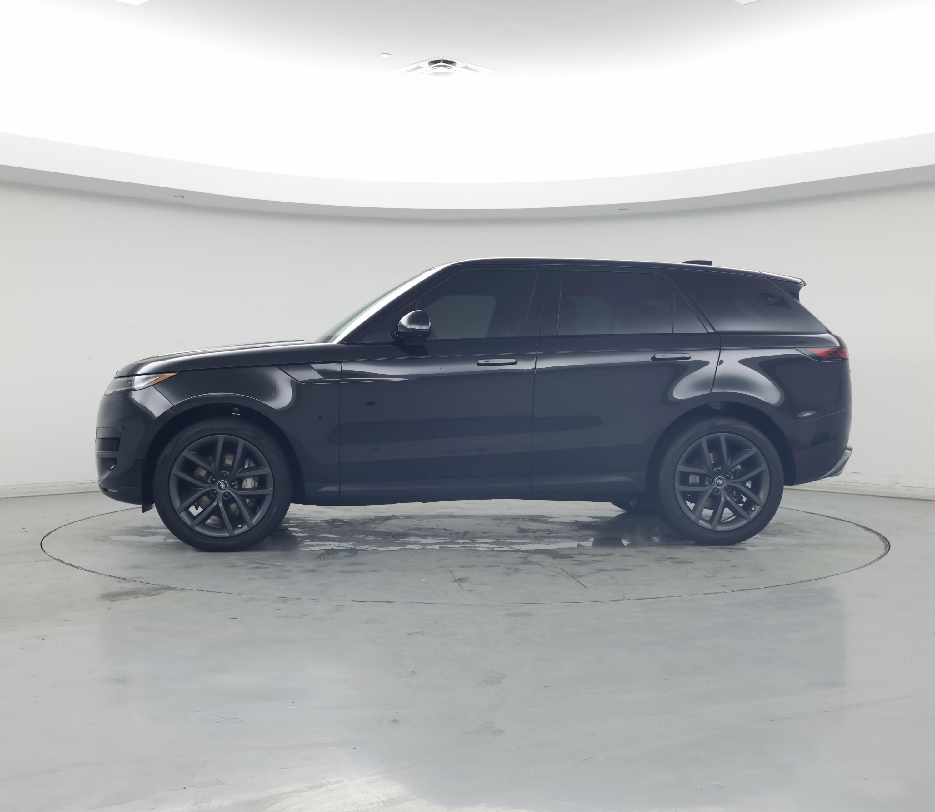 Thumbnail: 2024 Land Rover Range Rover Sport - 3
