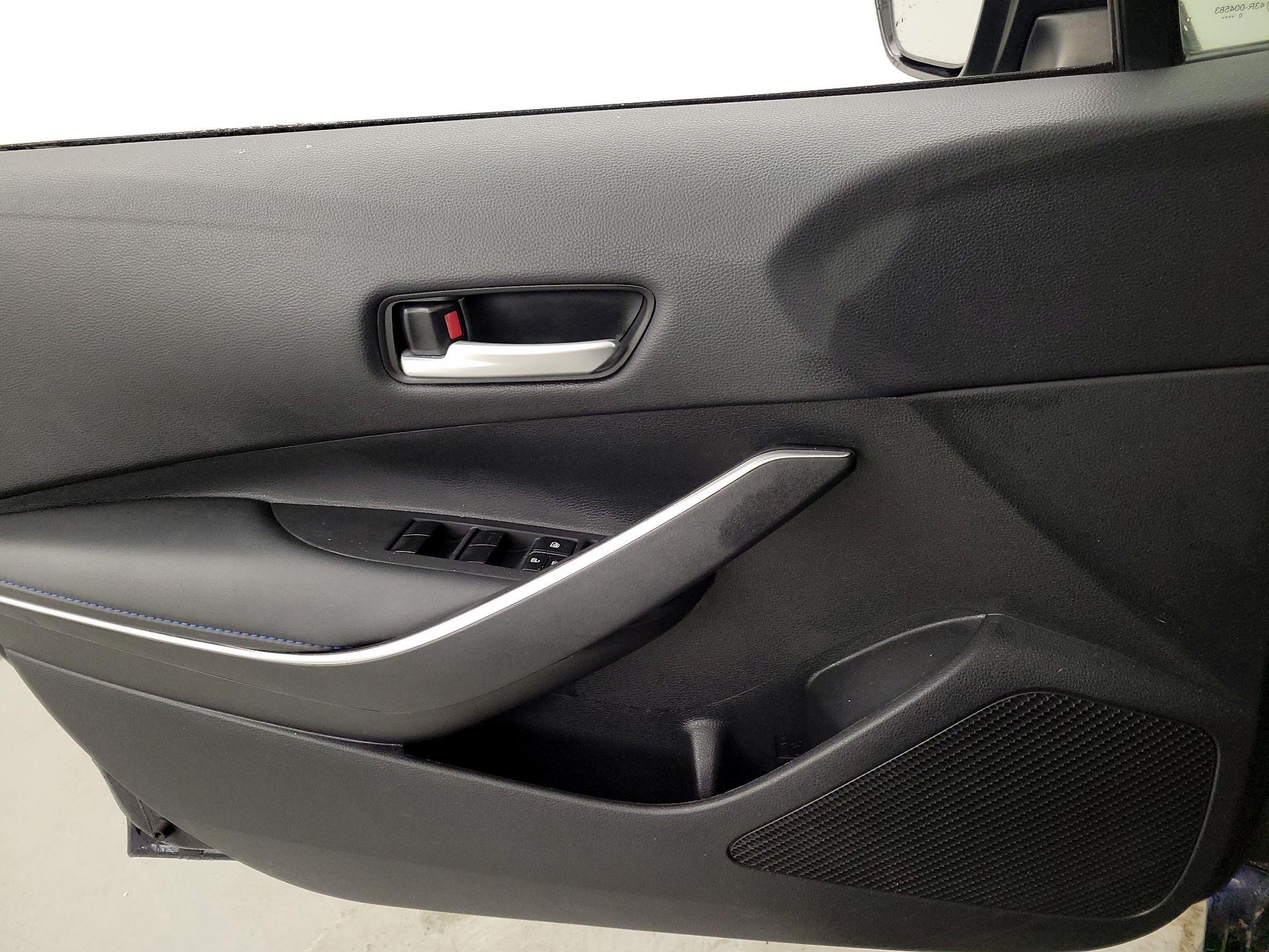 Thumbnail: 2021 Toyota Corolla - 12