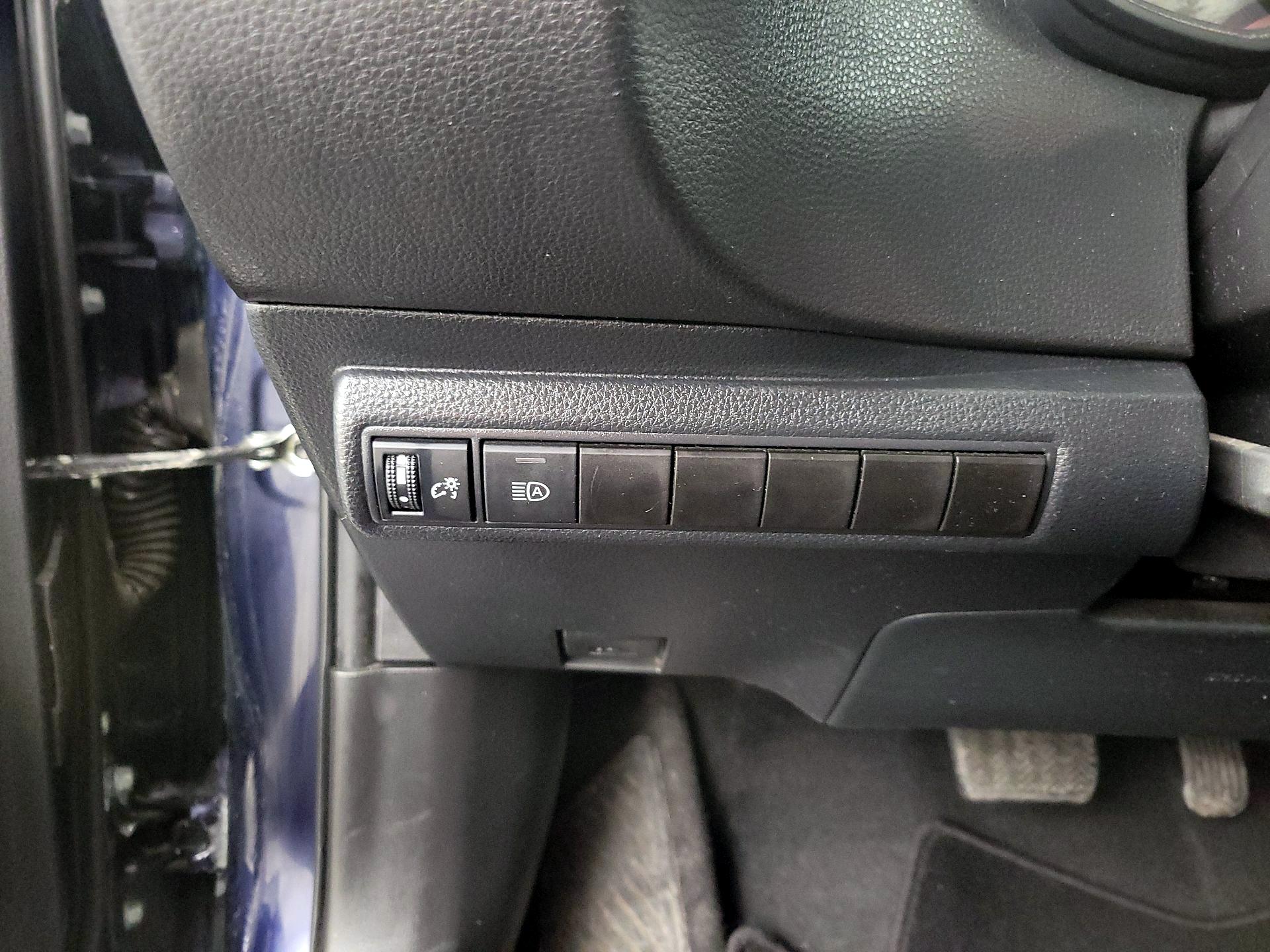 Thumbnail: 2021 Toyota Corolla - 13