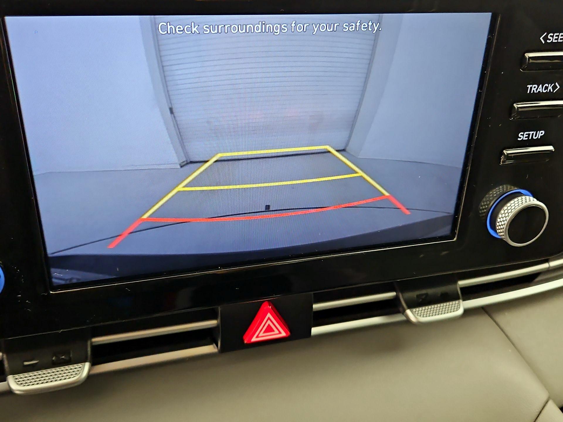 Thumbnail: 2022 Hyundai Elantra - 14