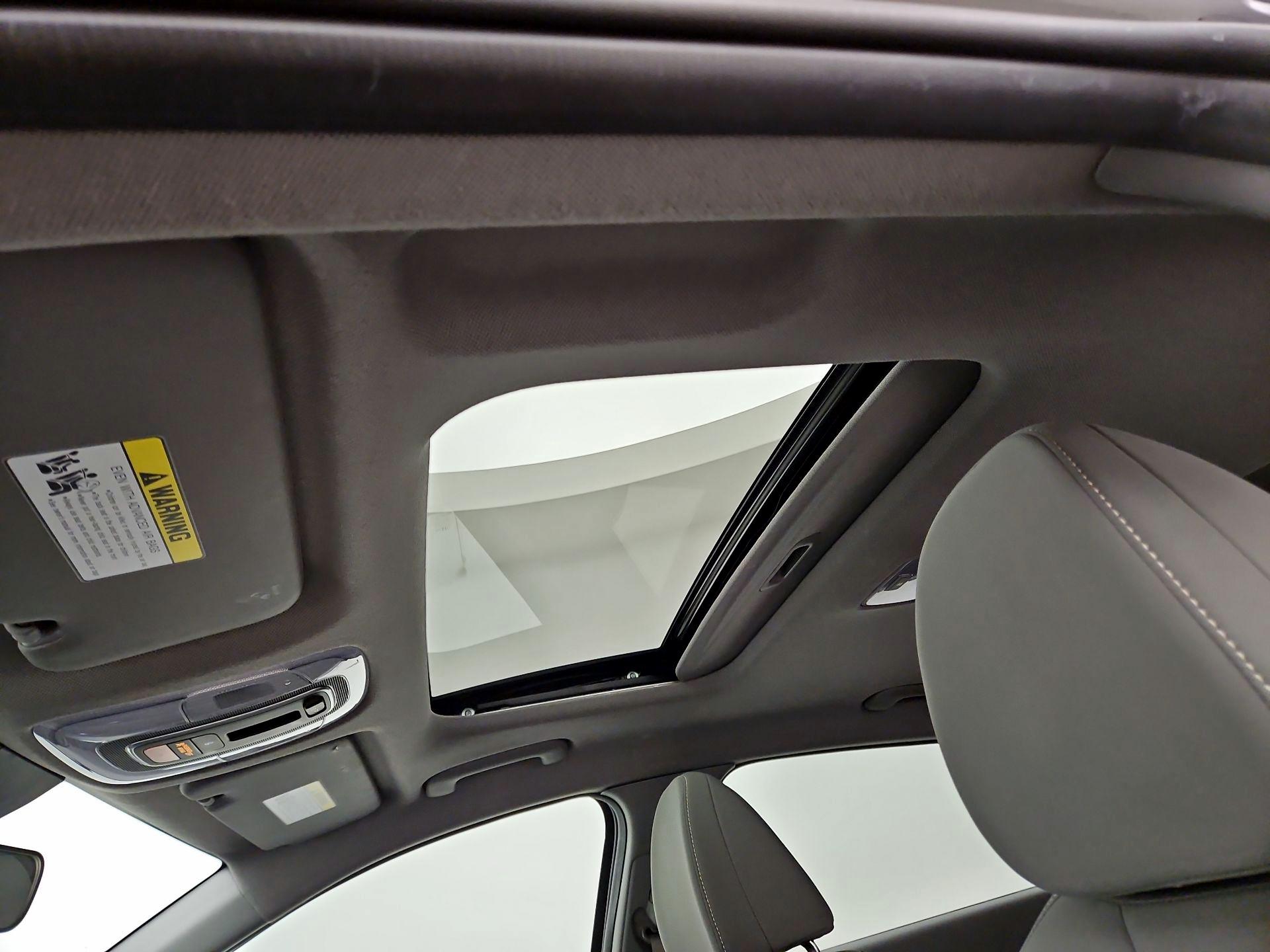 Thumbnail: 2022 Hyundai Elantra - 19