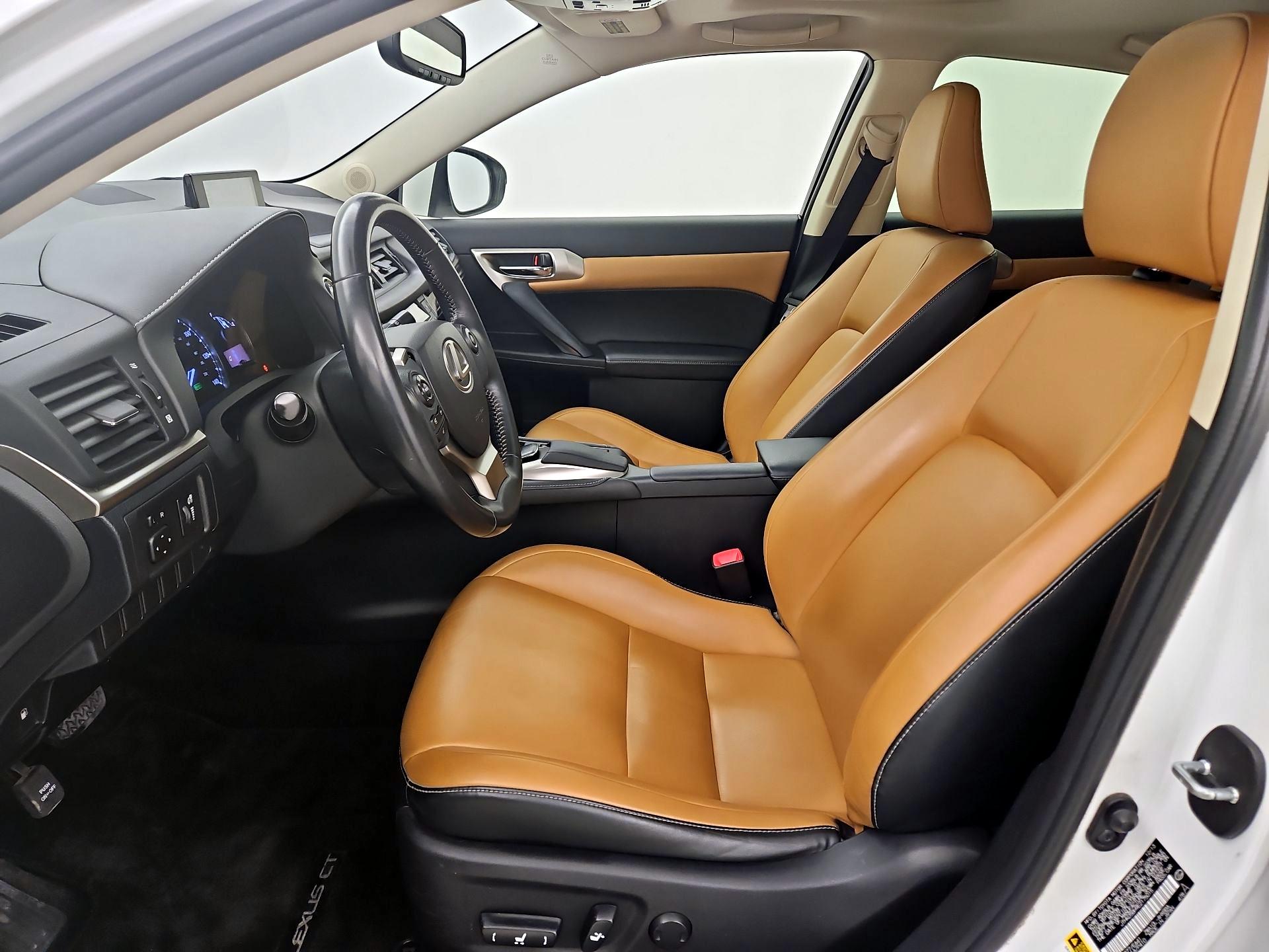 Thumbnail: 2014 Lexus CT - 11