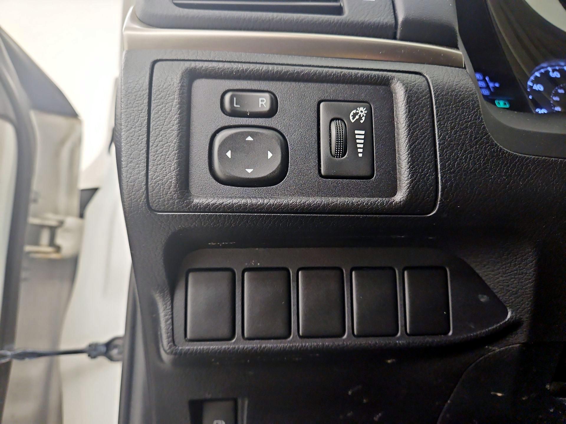 Thumbnail: 2014 Lexus CT - 13