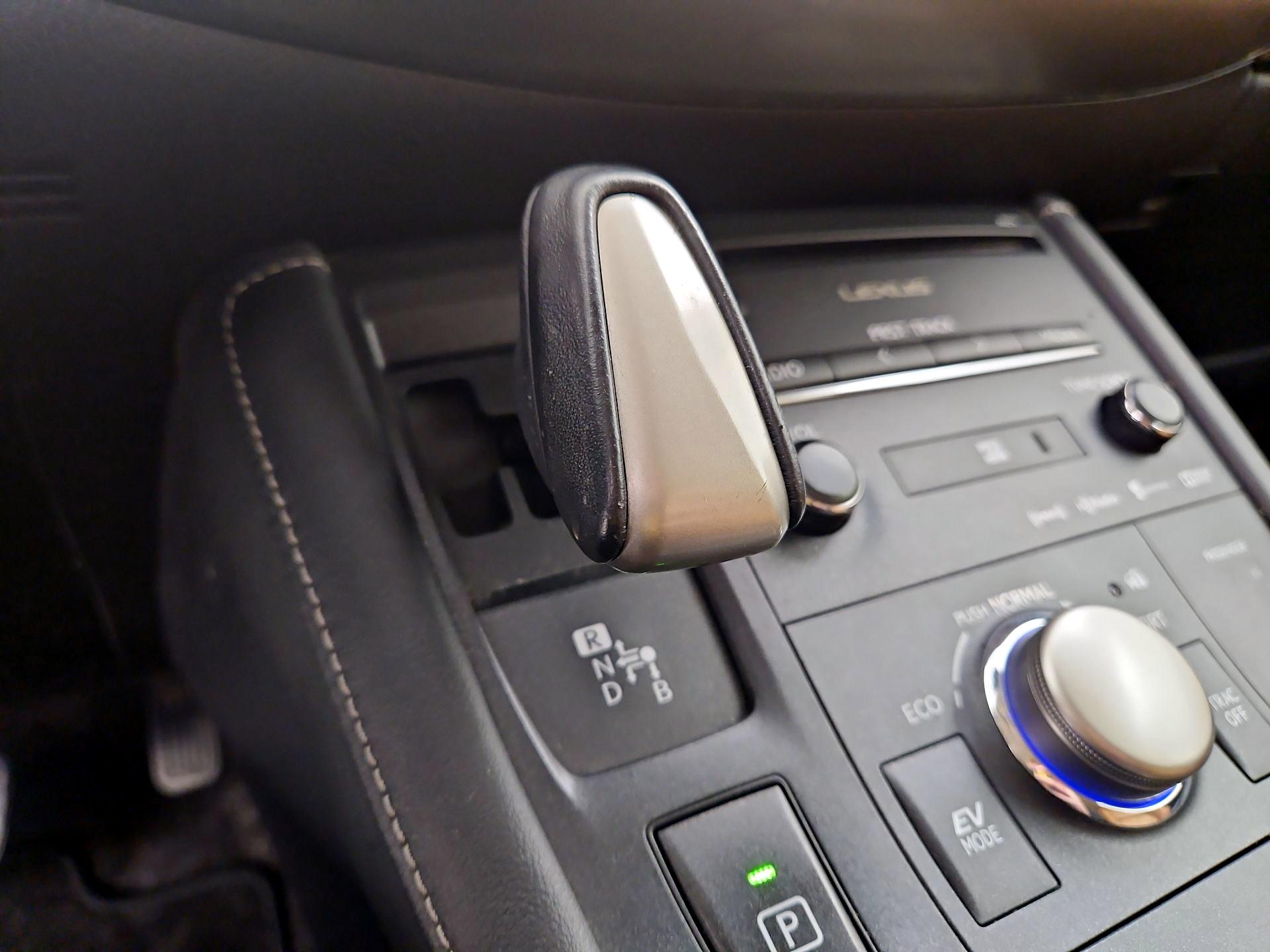 Thumbnail: 2014 Lexus CT - 18