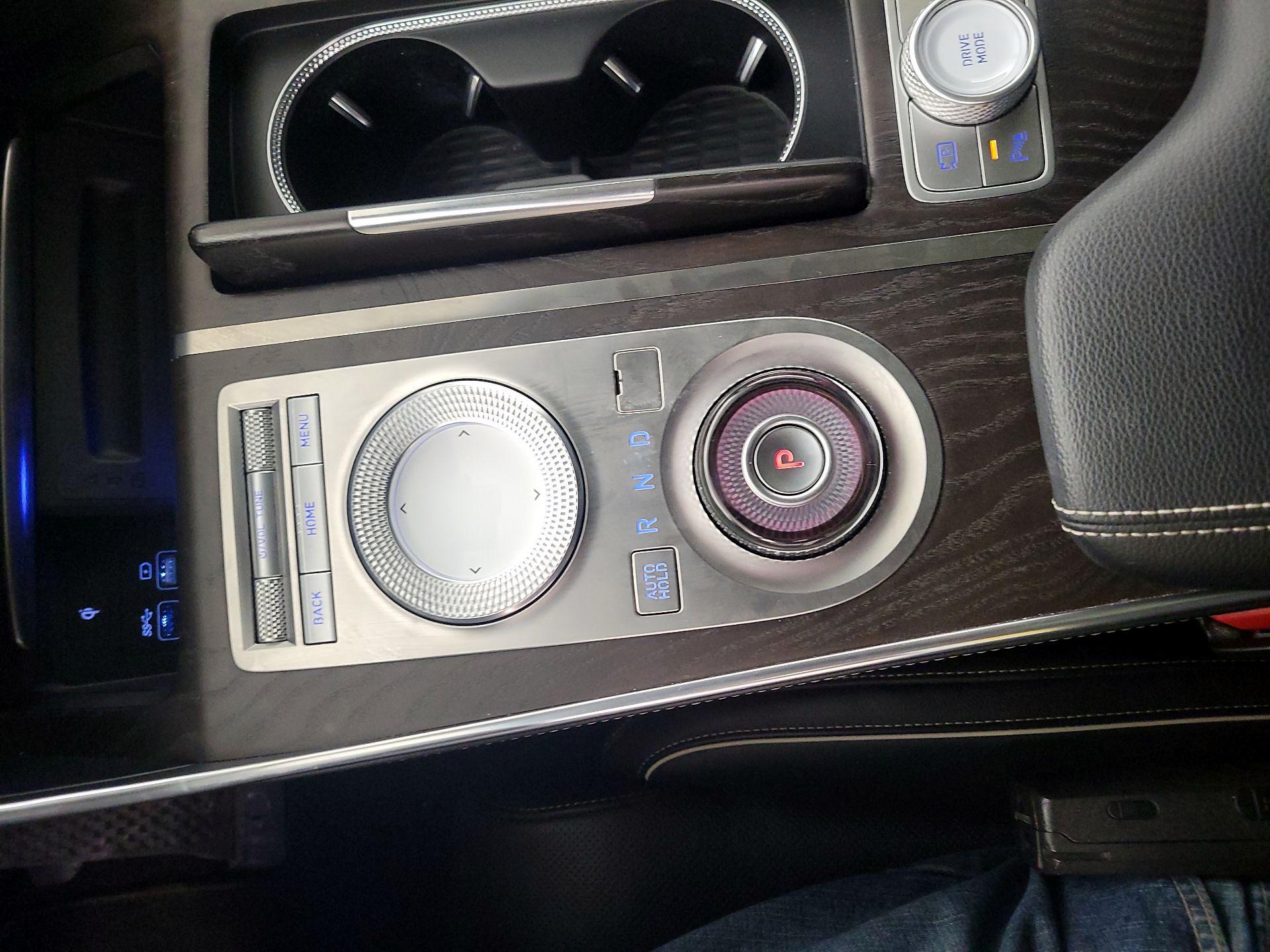 Thumbnail: 2021 Genesis GV80 - 18