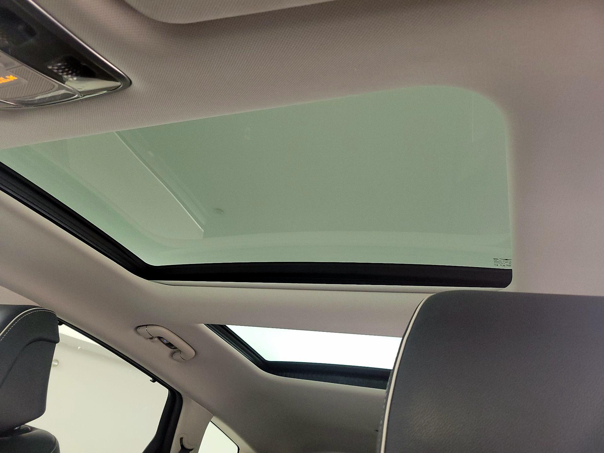 Thumbnail: 2021 Genesis GV80 - 20