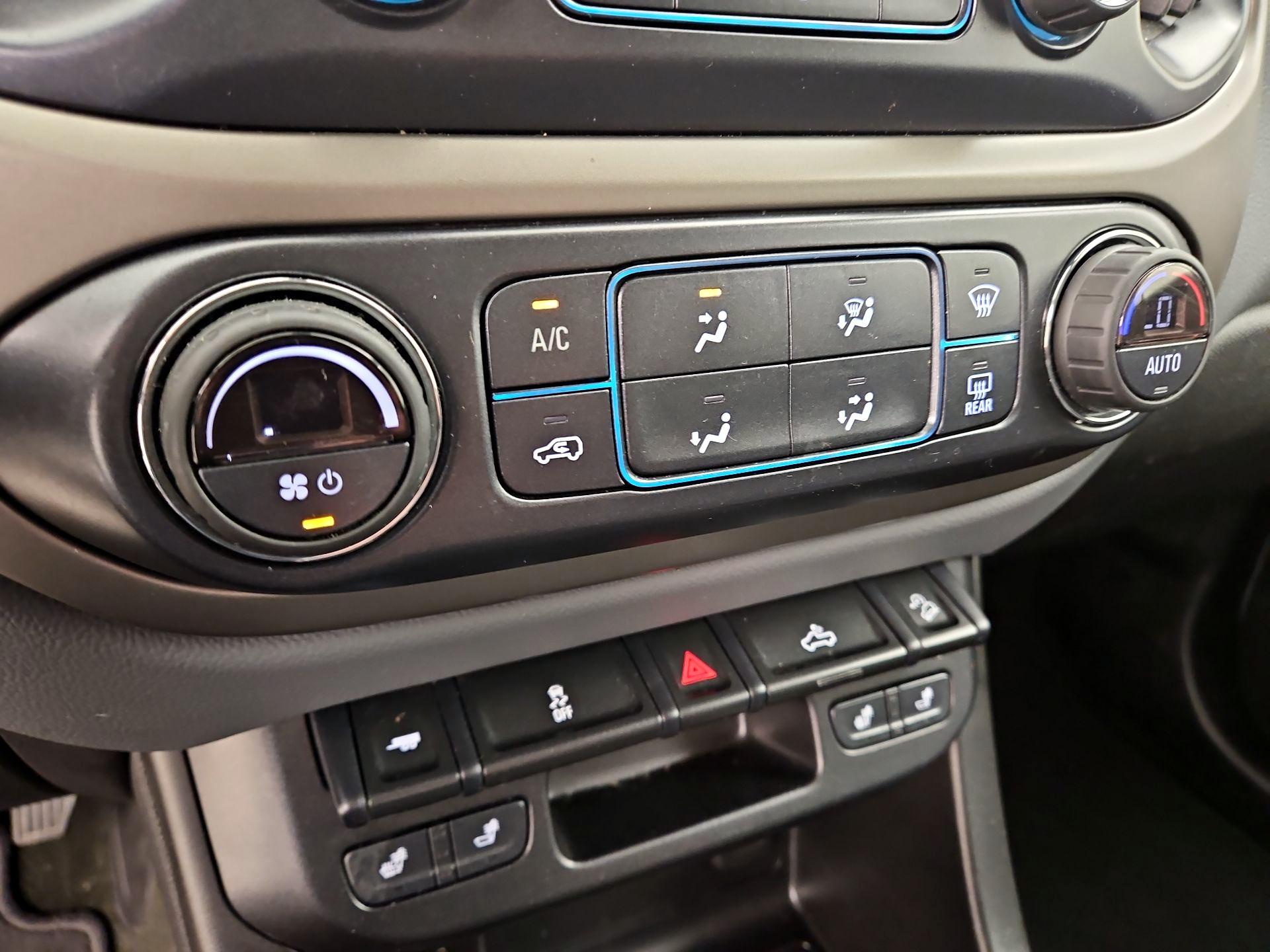 Thumbnail: 2018 Chevrolet Colorado - 16