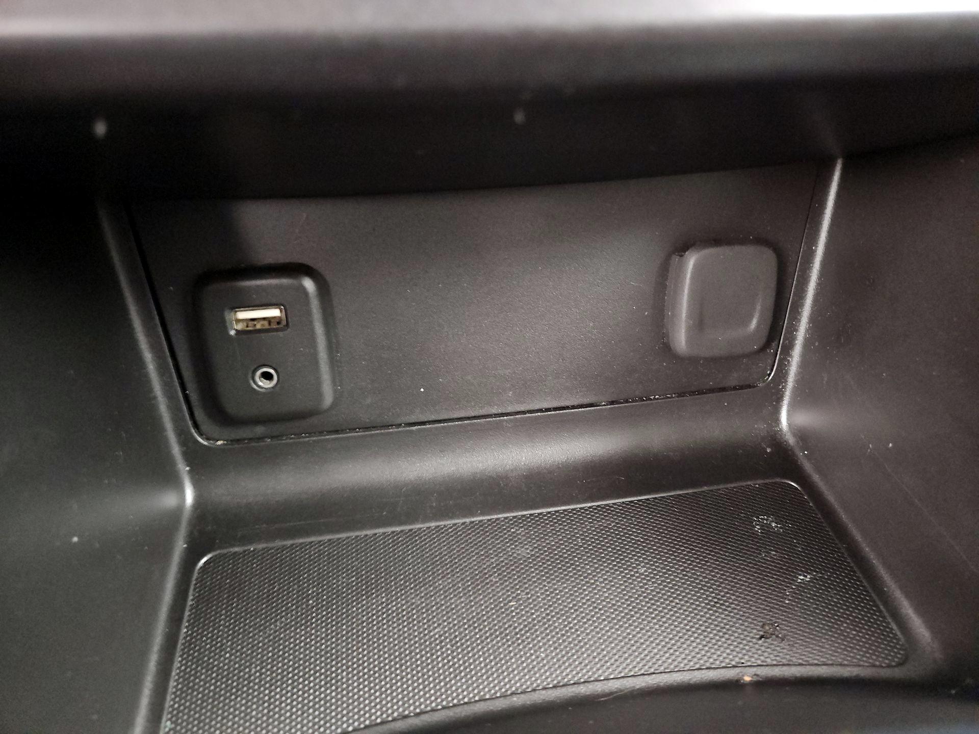 Thumbnail: 2018 Chevrolet Colorado - 18