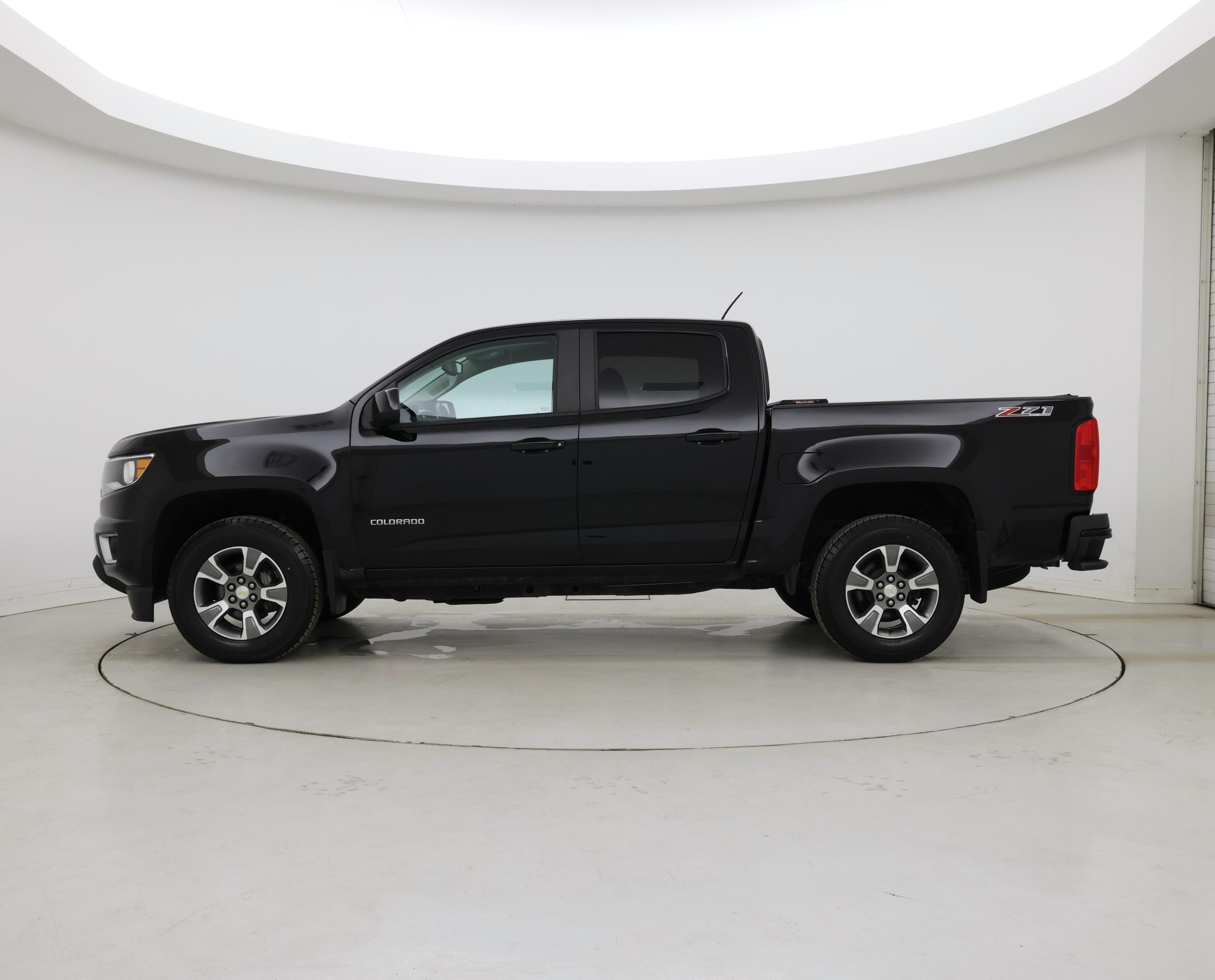 Thumbnail: 2018 Chevrolet Colorado - 3