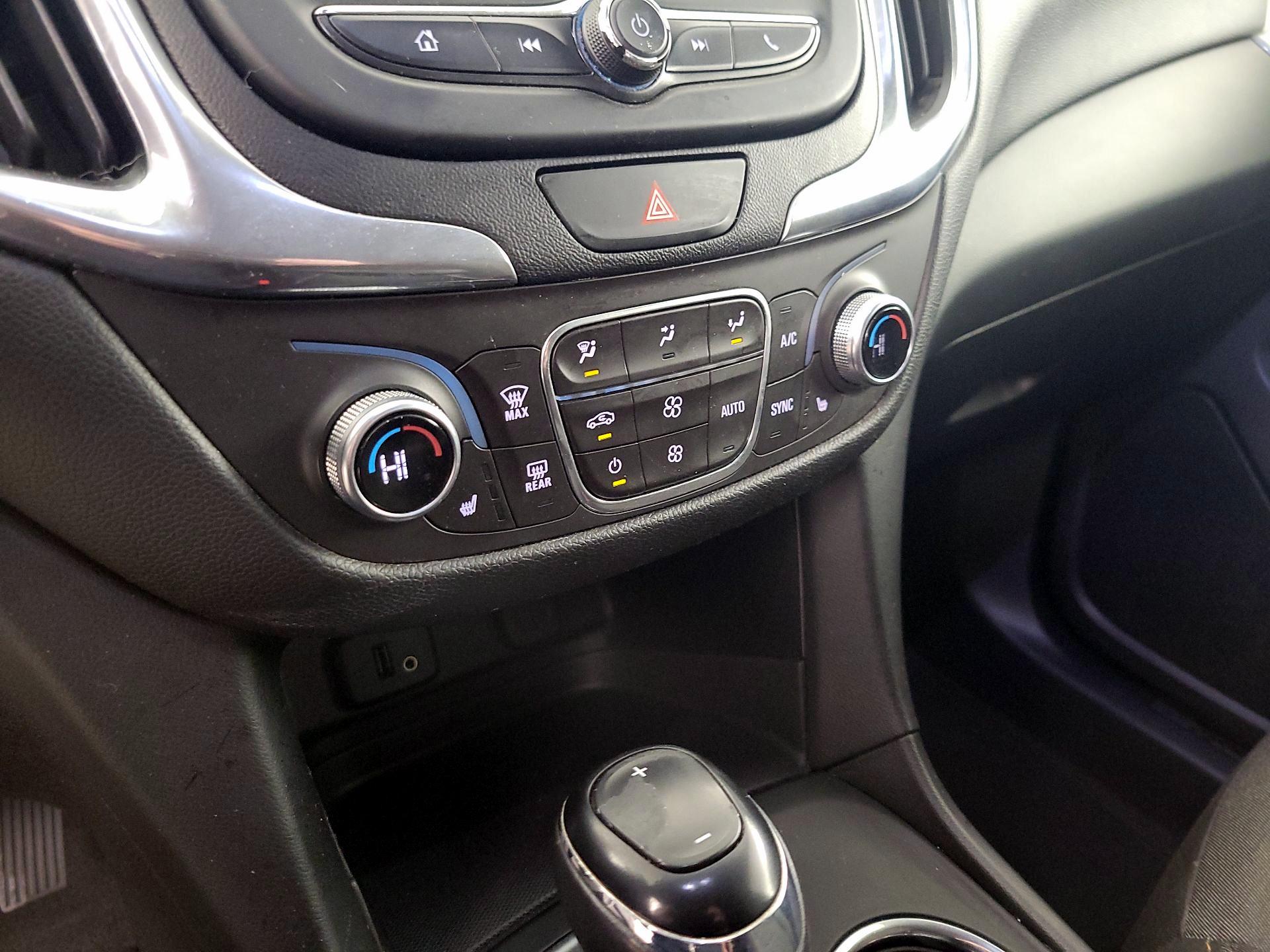 Thumbnail: 2018 Chevrolet Equinox - 16