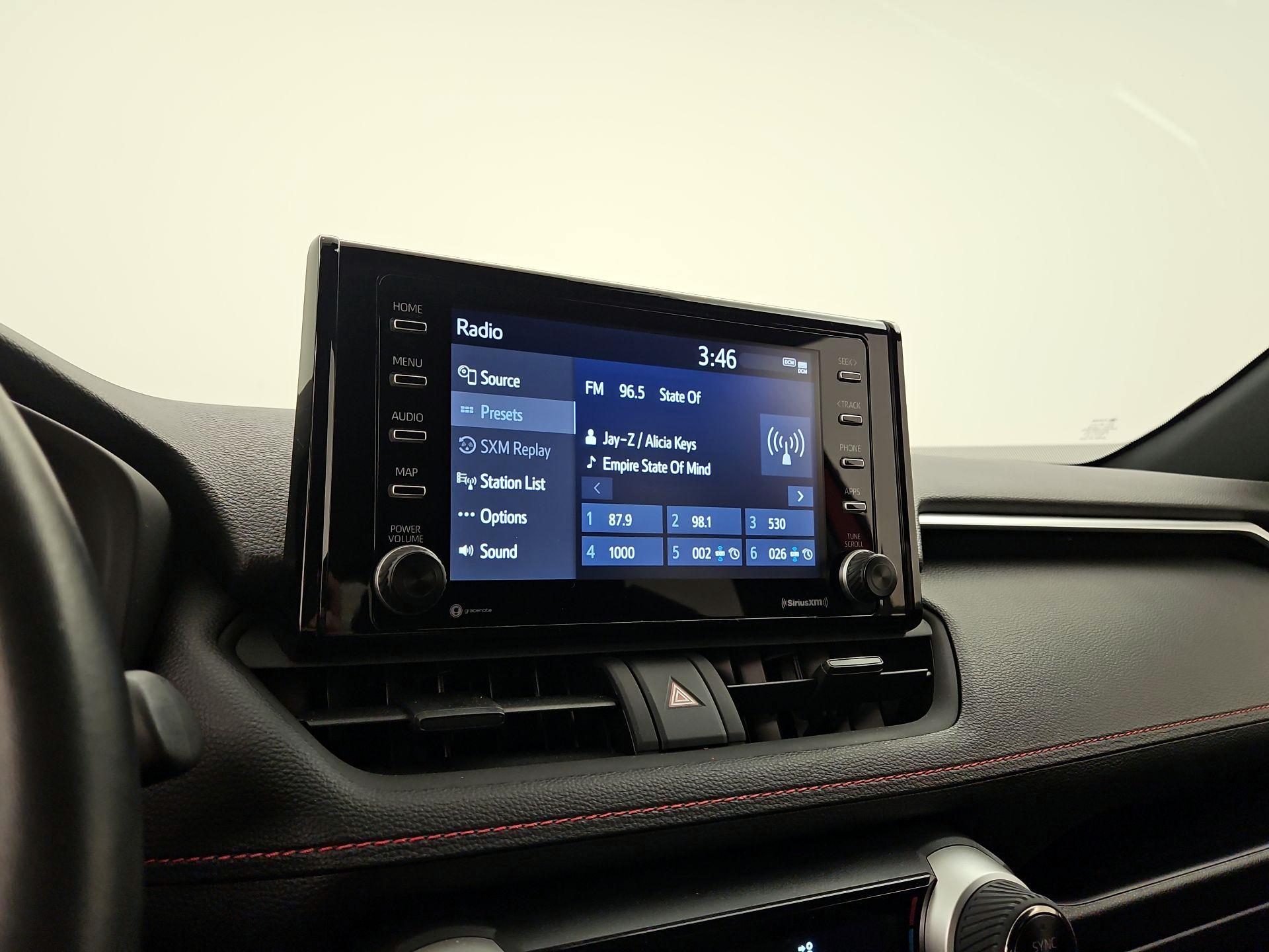 Thumbnail: 2022 Toyota RAV4 - 15