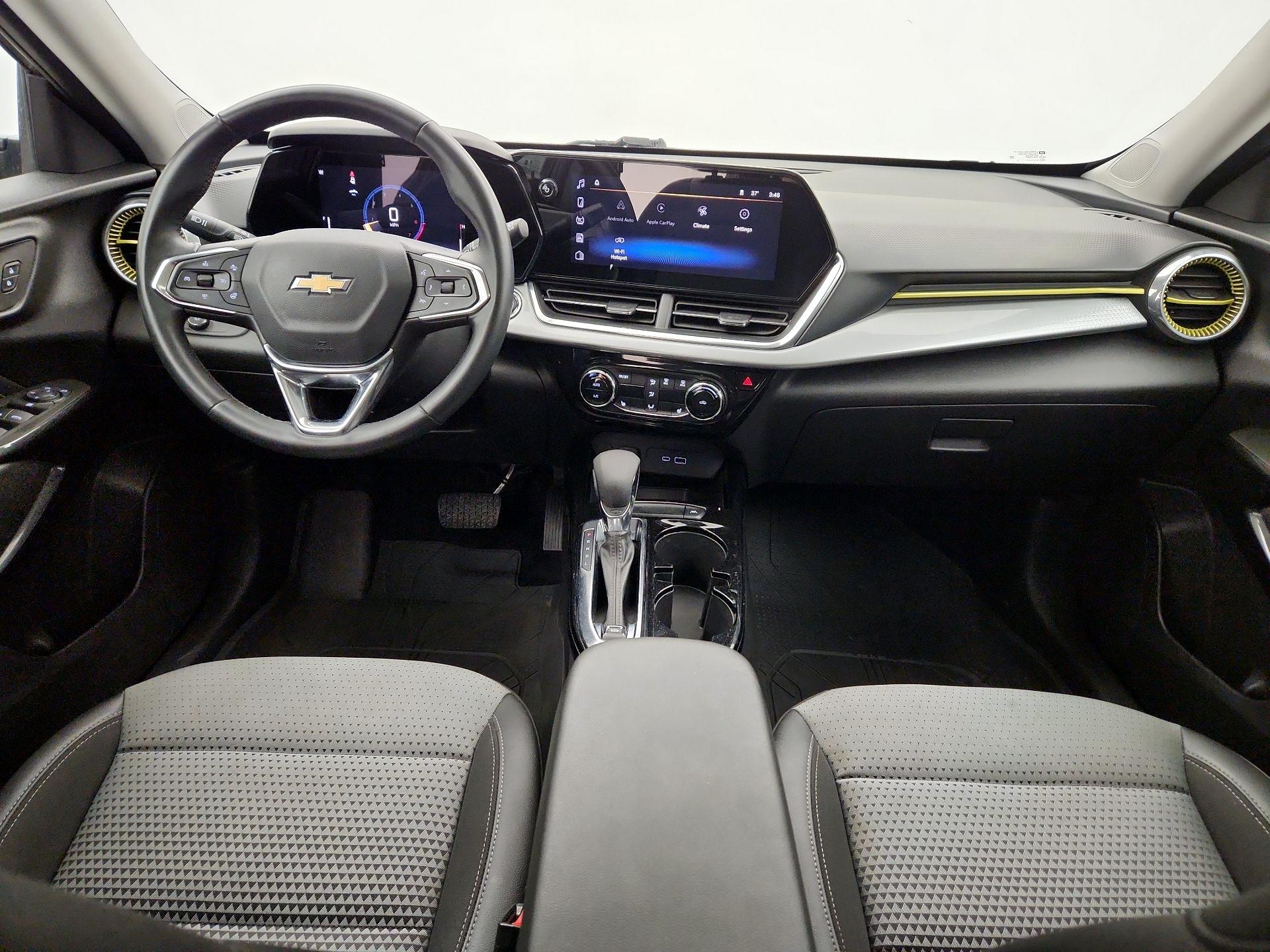 Thumbnail: 2024 Chevrolet Trax - 9