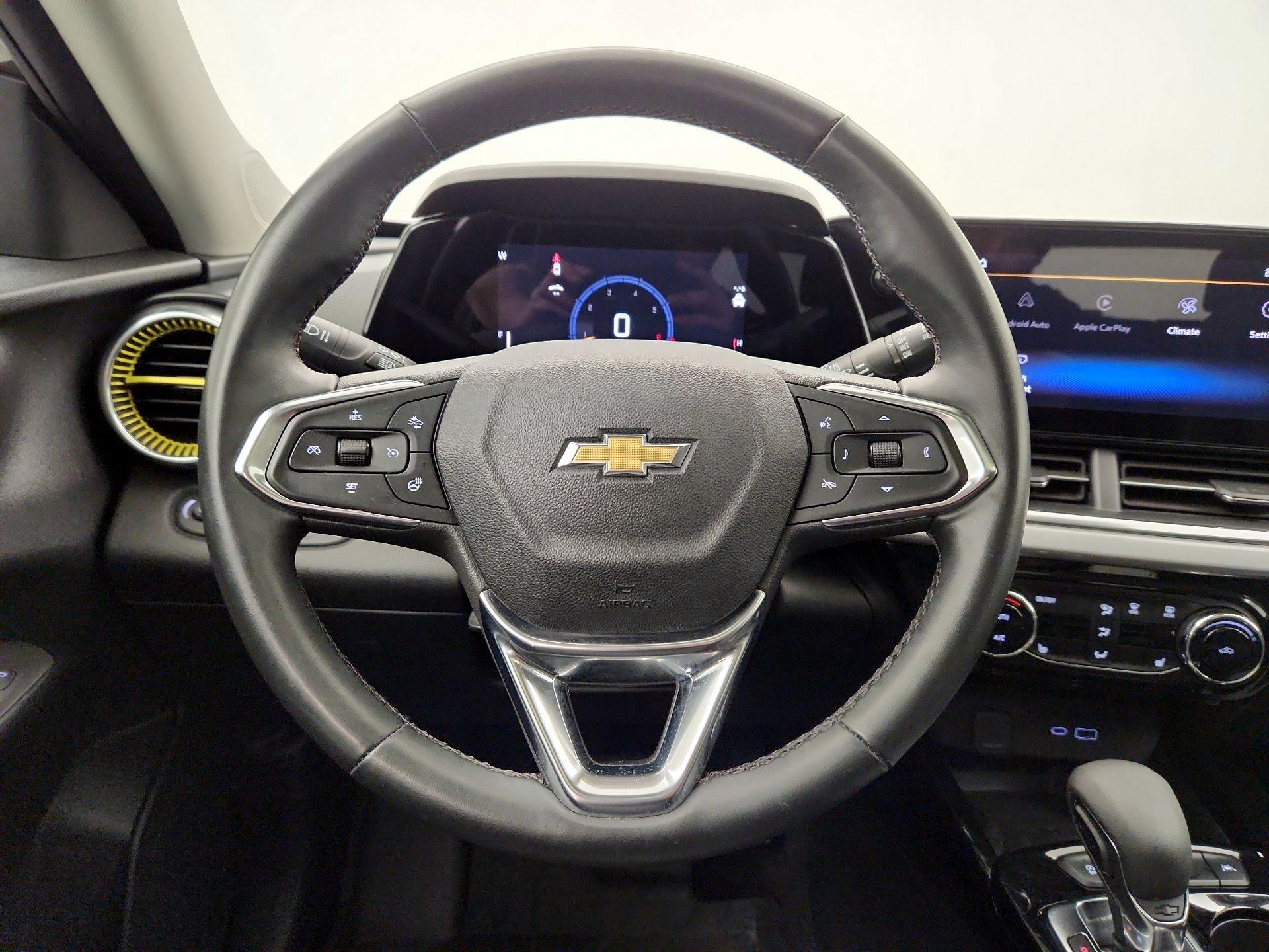 Thumbnail: 2024 Chevrolet Trax - 10