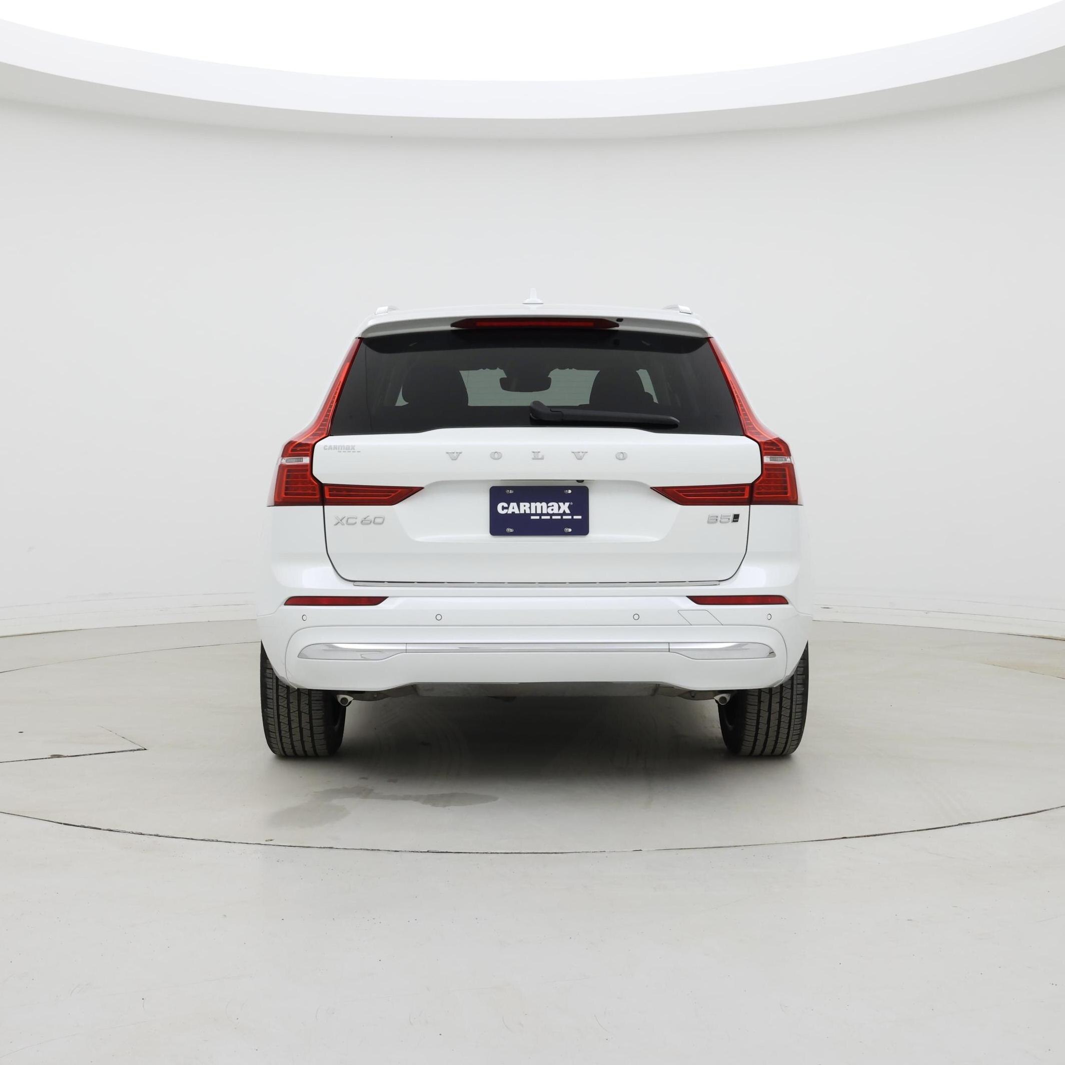 Thumbnail: 2022 Volvo XC60 - 6